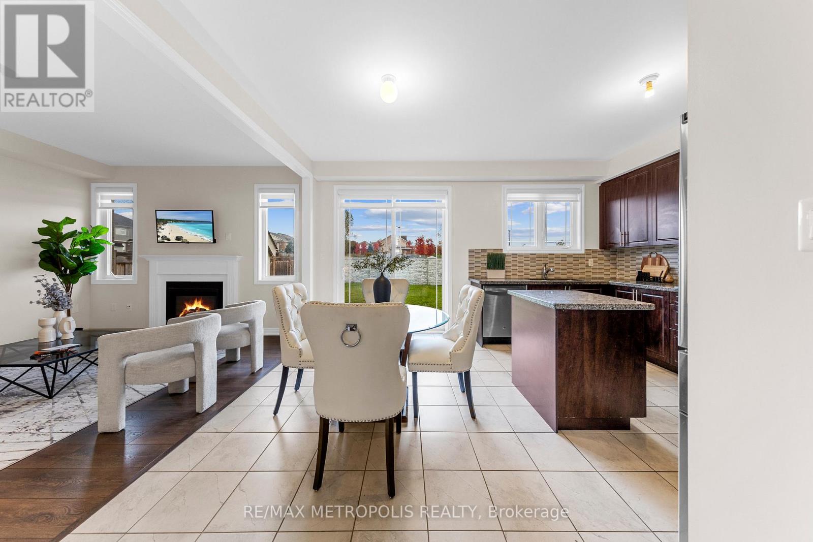 16 BELL AVE