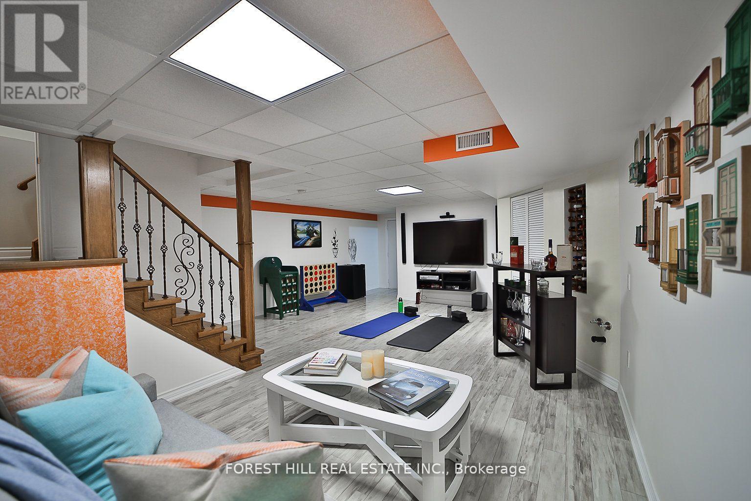 253 EQUATOR CRES