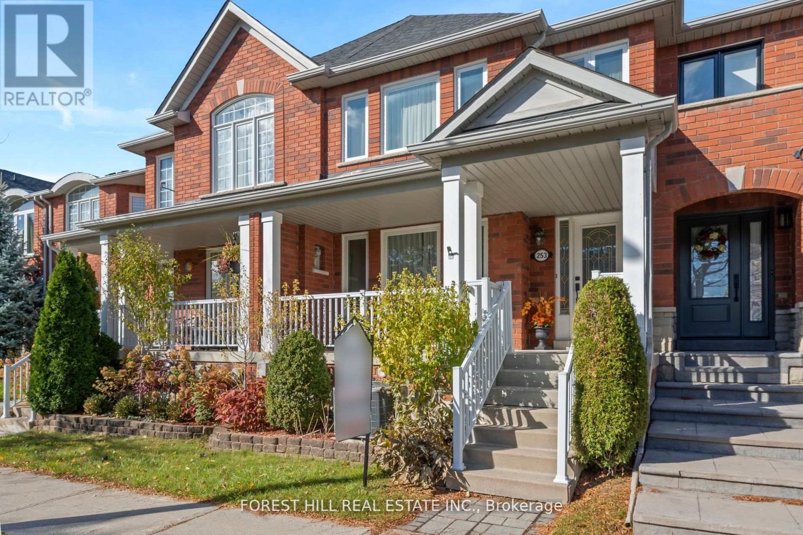 253 EQUATOR CRES