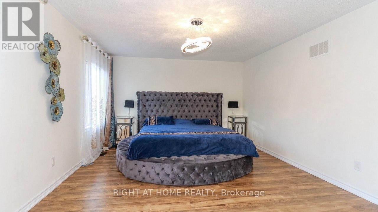 1138 WHARRAM WAY