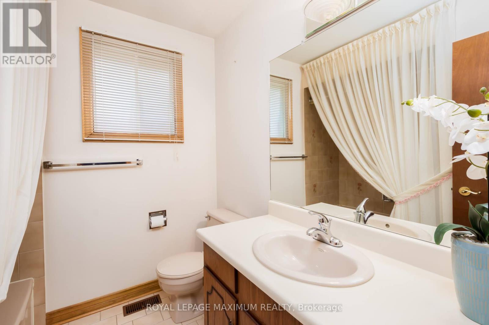 150 BEECHNUT RD