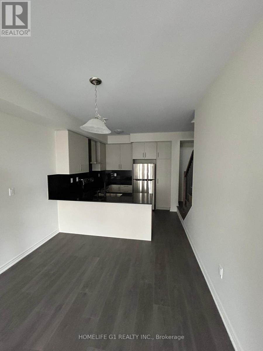 9 MEL IRVING DR