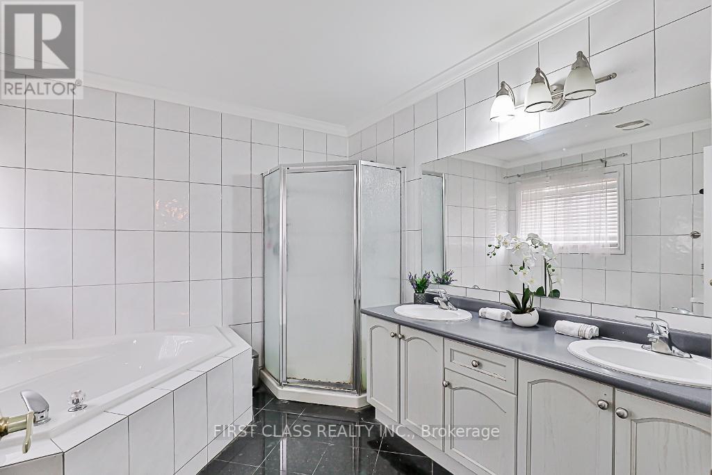 290 MARIA ANTONIA RD