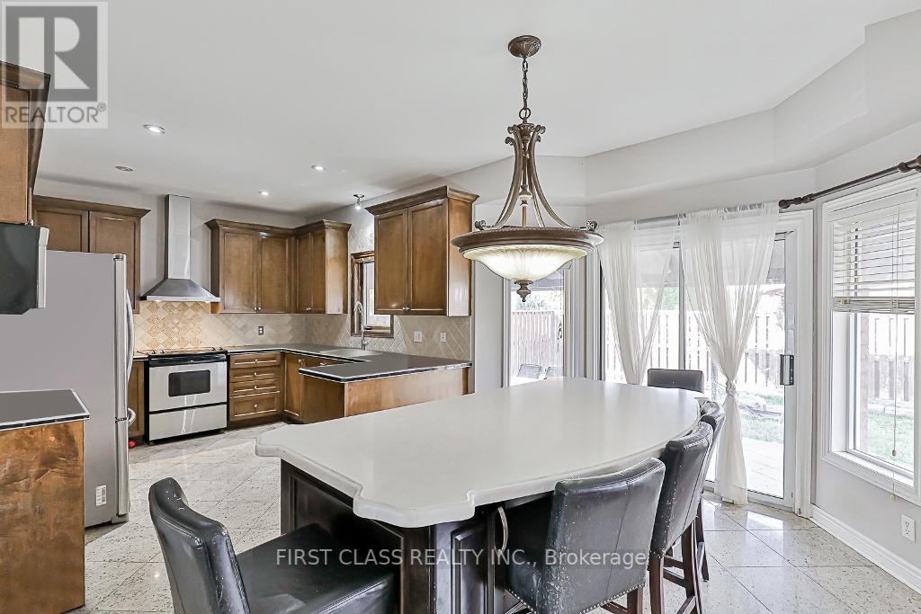 290 MARIA ANTONIA RD