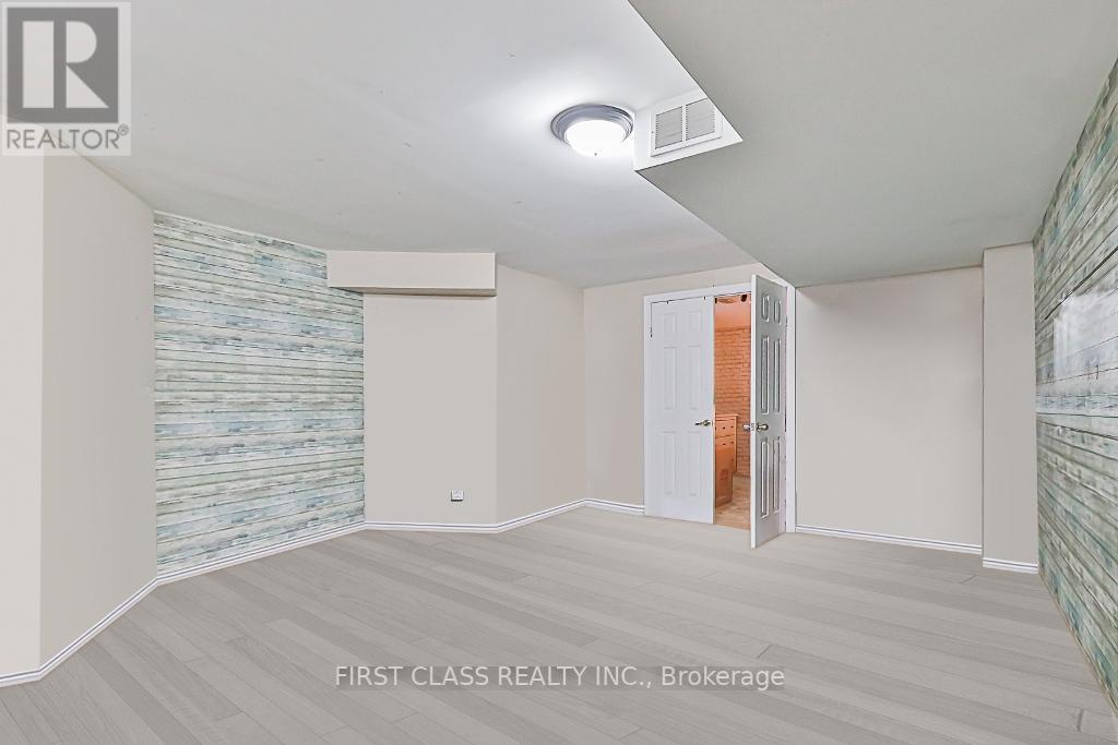 290 MARIA ANTONIA RD