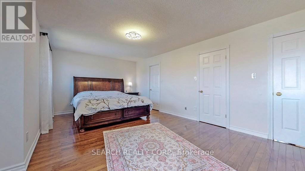 #MAIN -95 LENSMITH DR