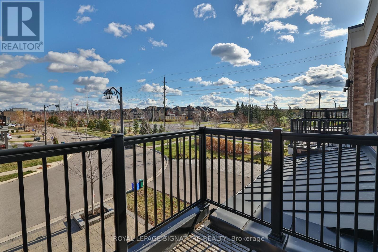 362 ELYSE CRT