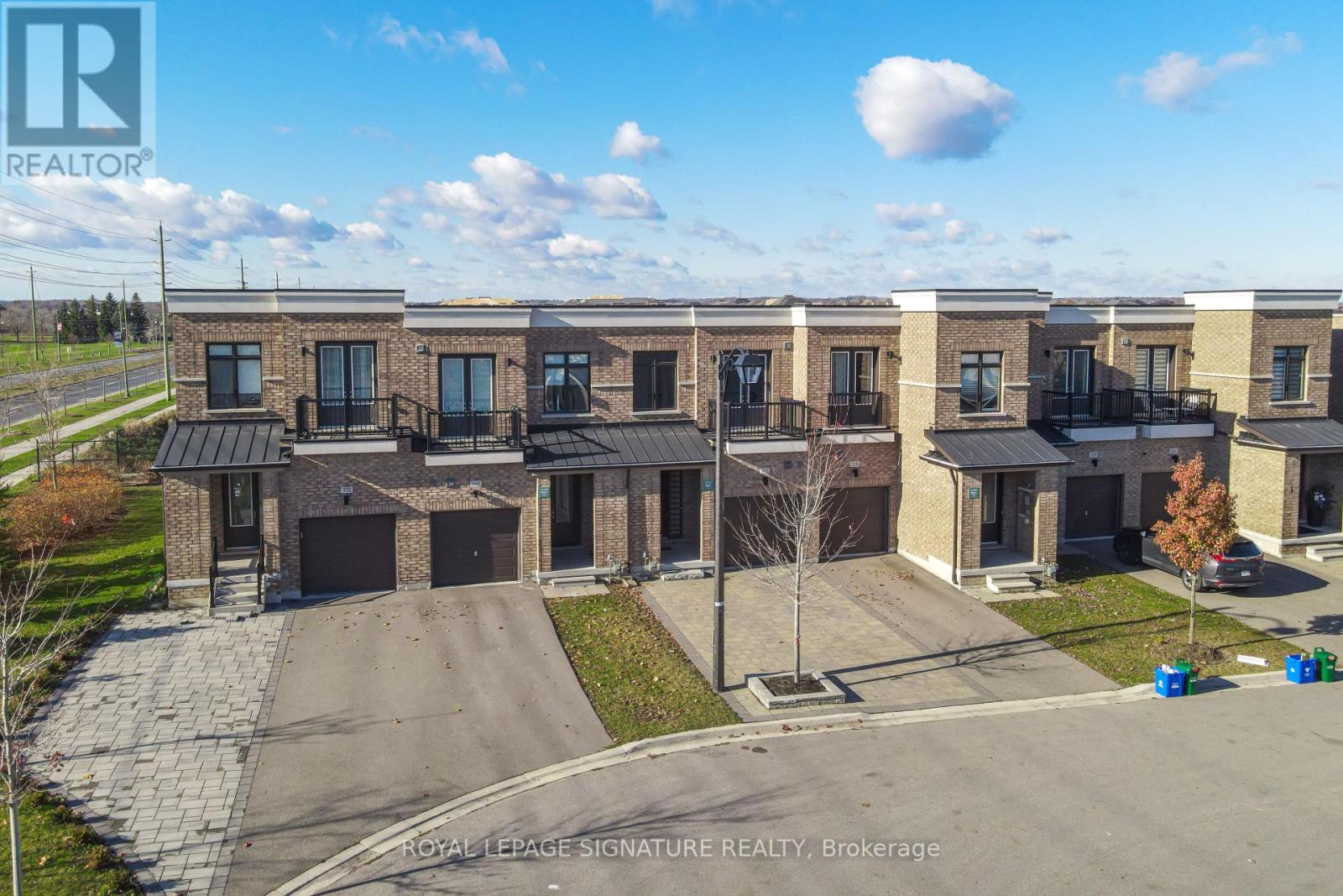 362 ELYSE CRT