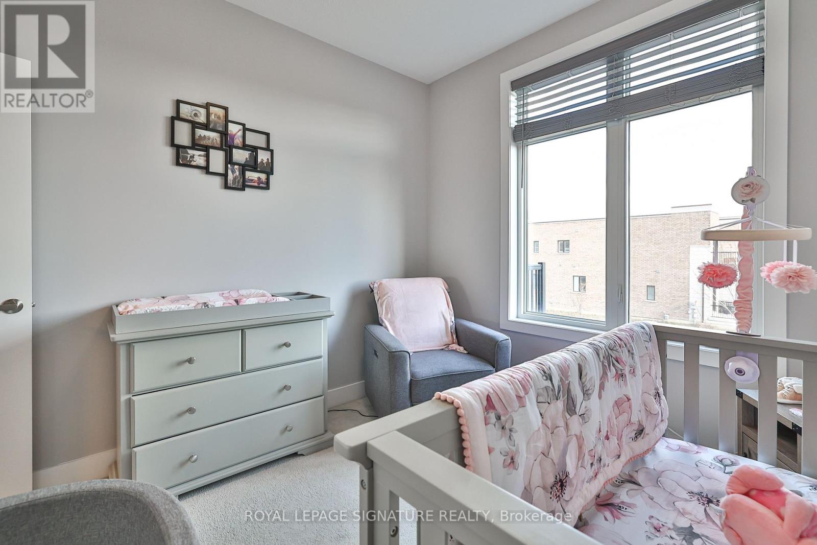 362 ELYSE CRT