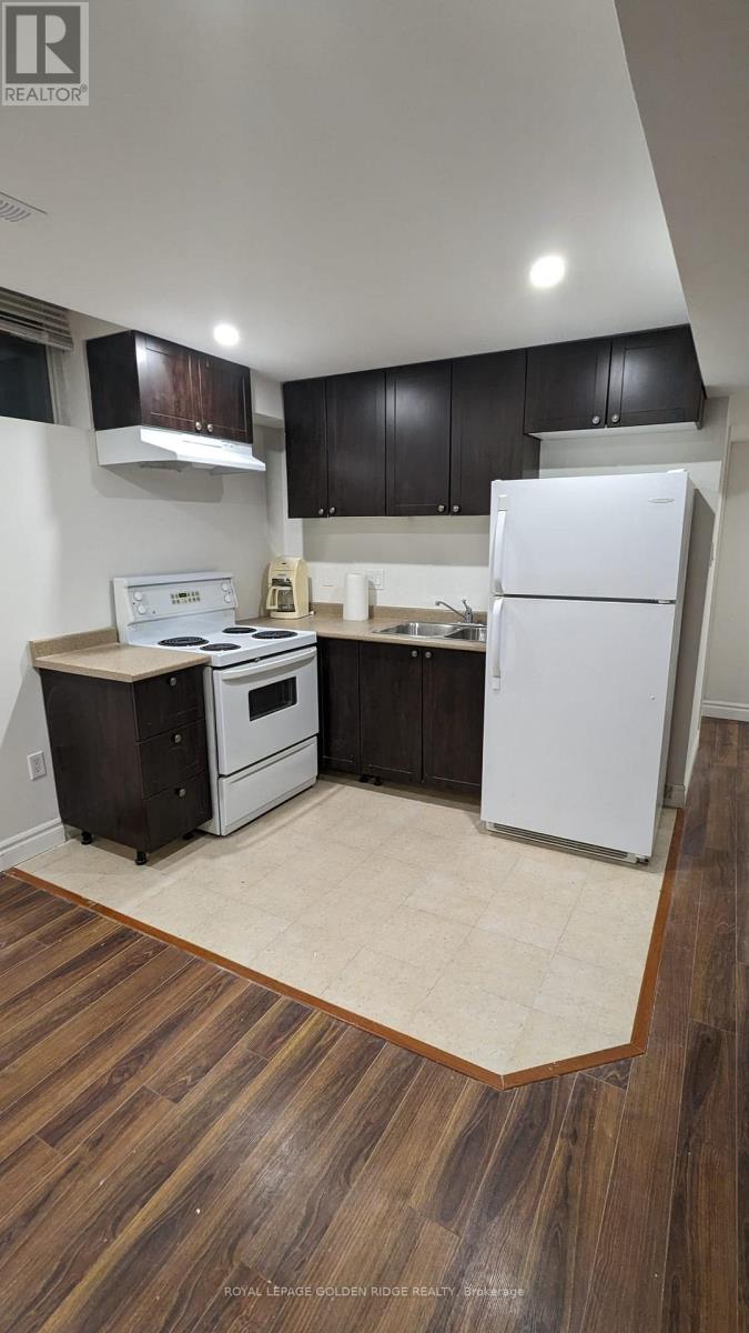 #B -260 BOREALIS AVE N, #B