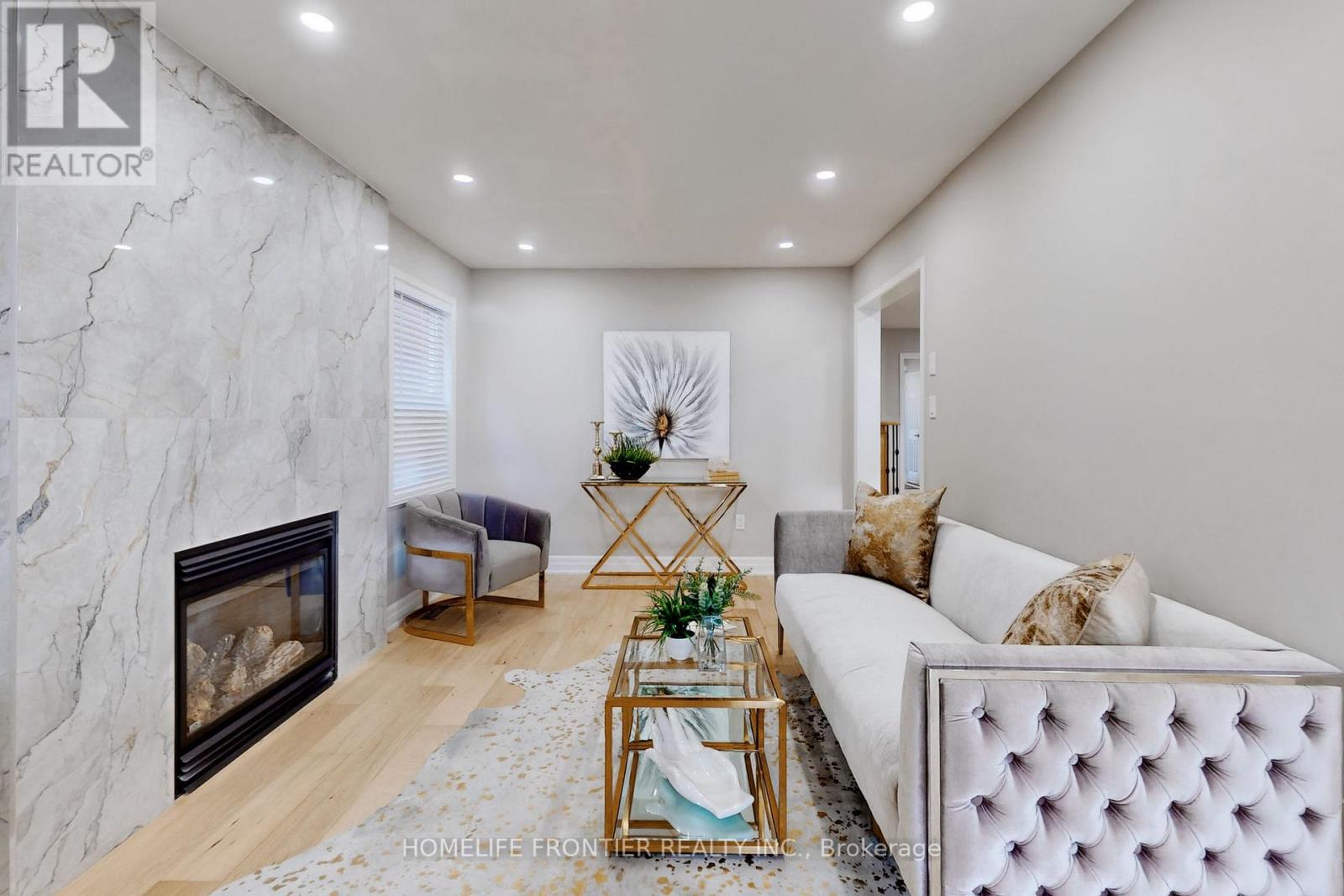 10 DELATTAYE AVE