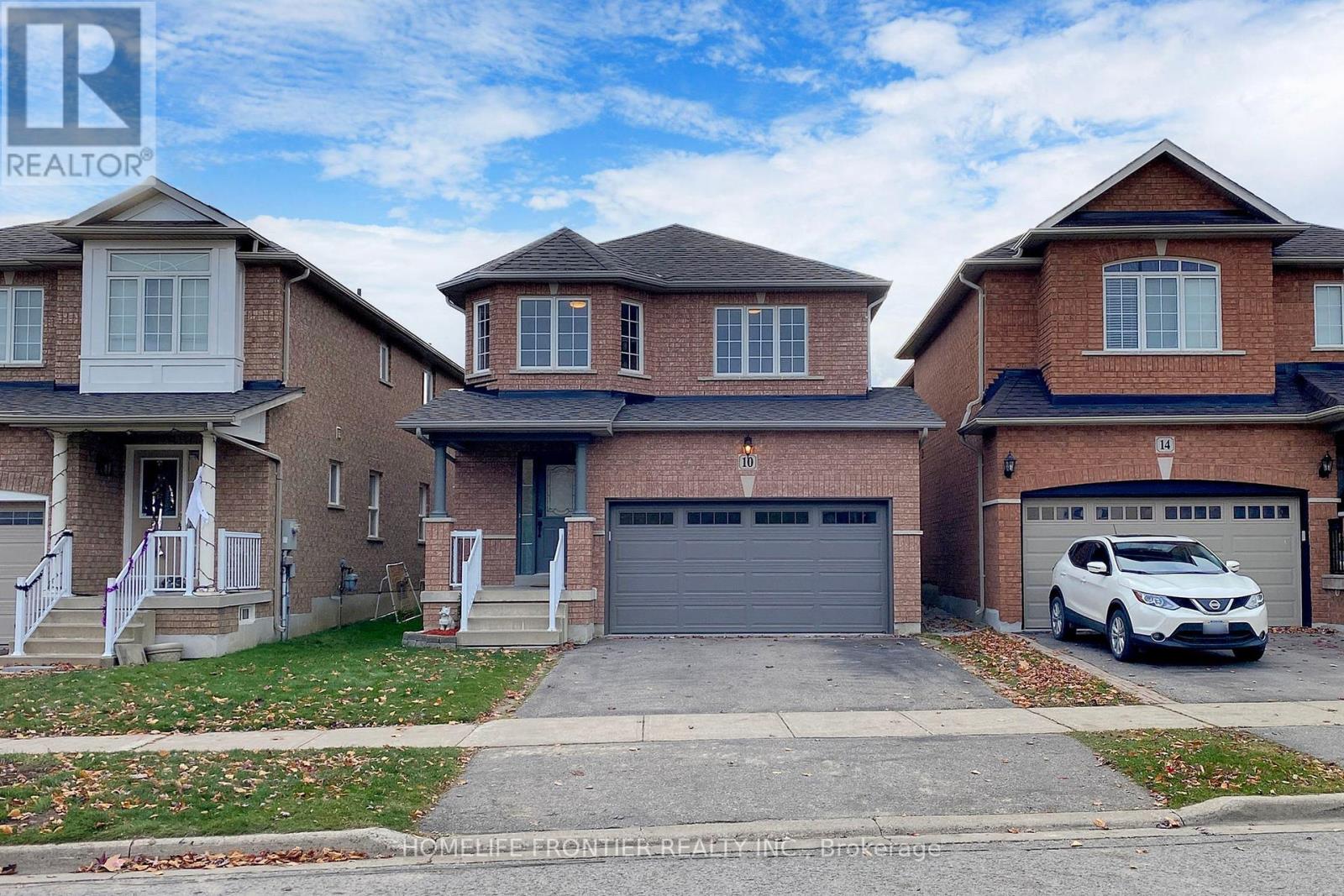 10 DELATTAYE AVE