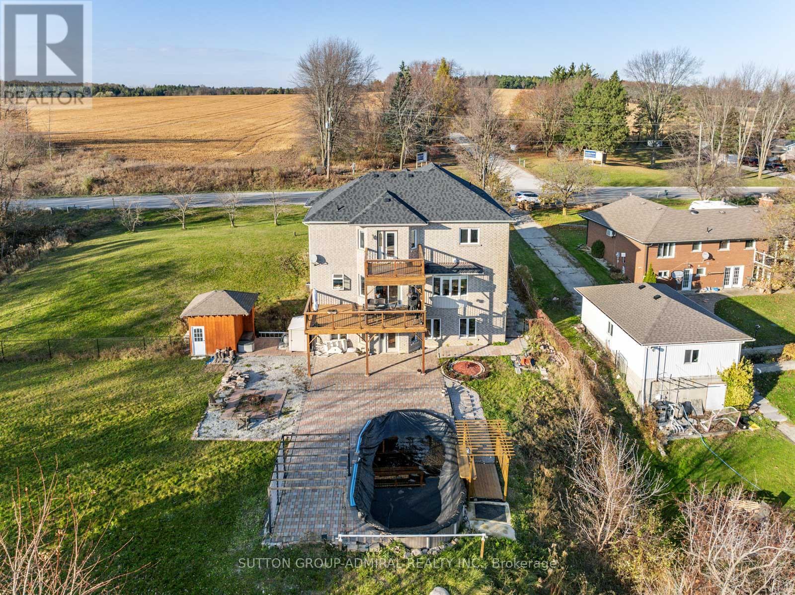 31 GRANDVIEW CRES