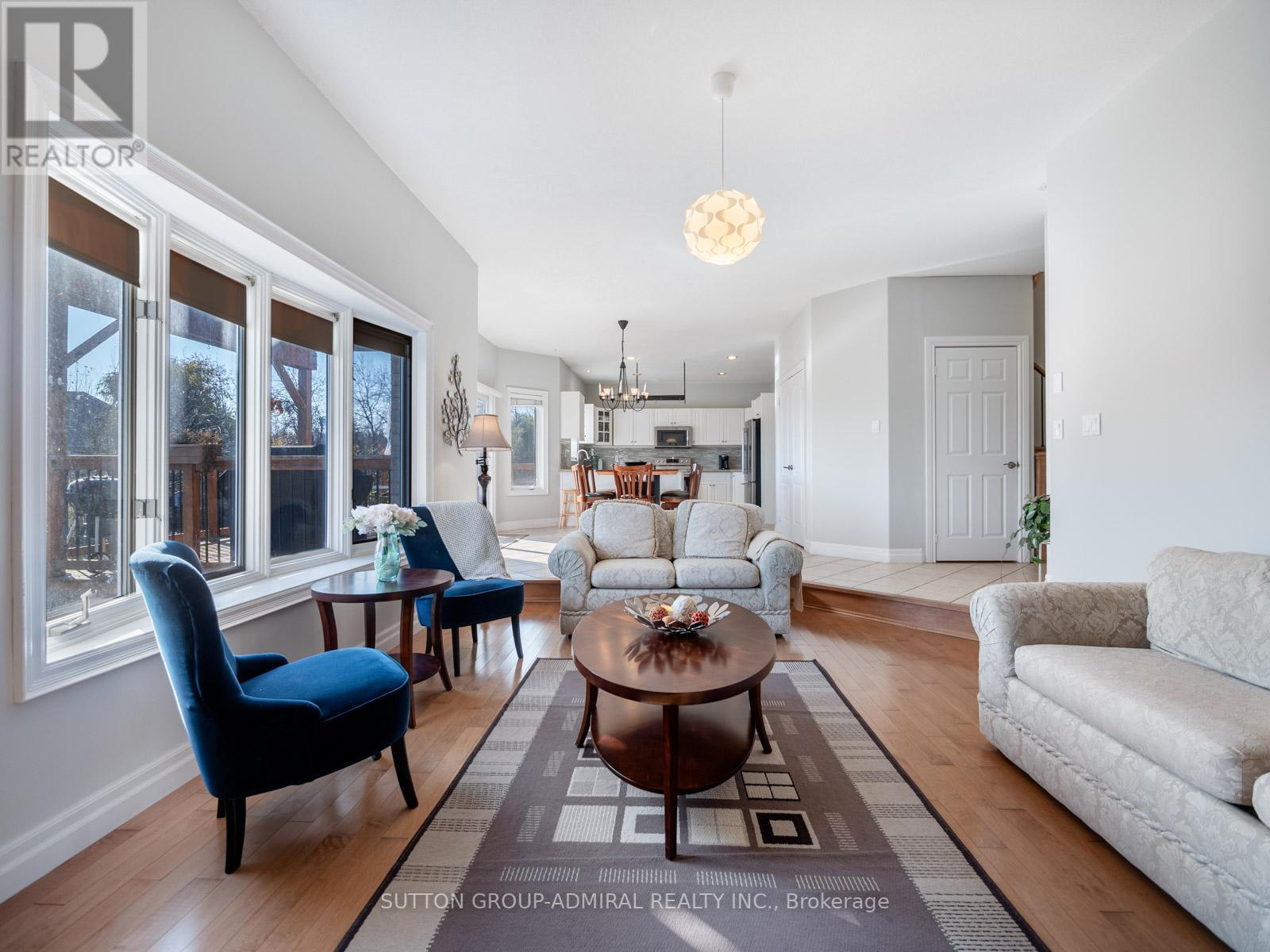 31 GRANDVIEW CRES