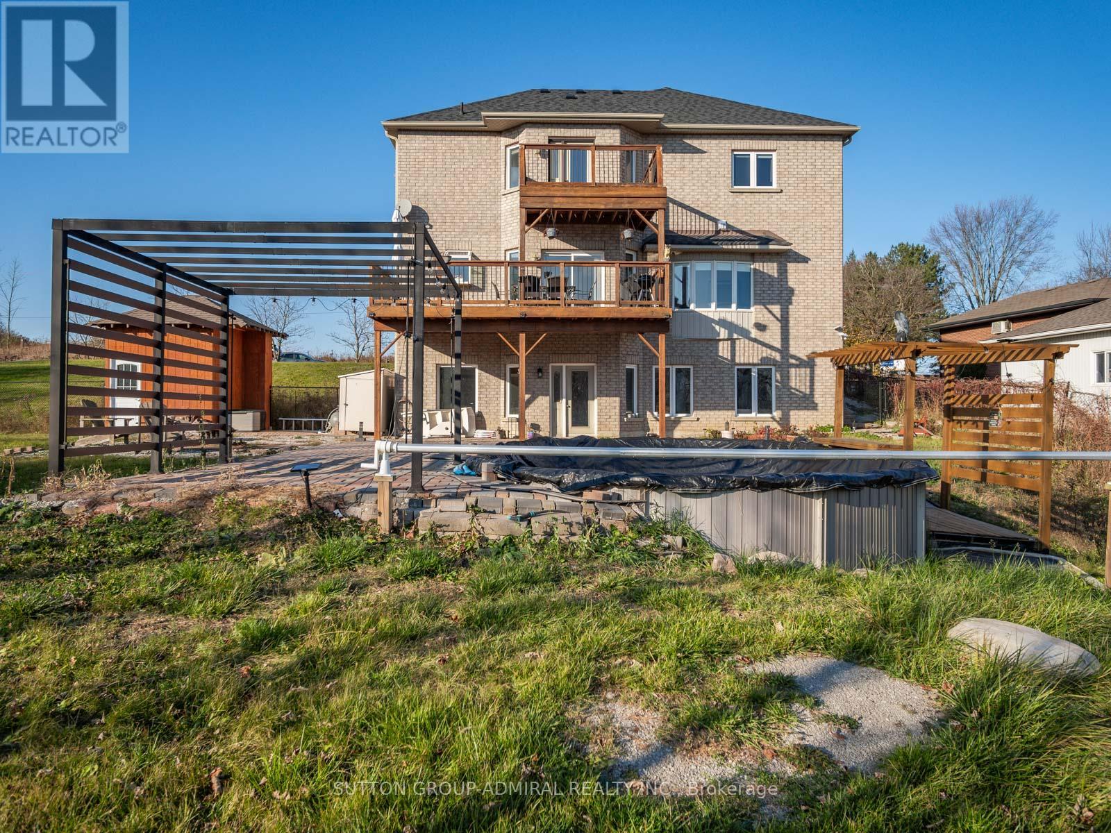 31 GRANDVIEW CRES