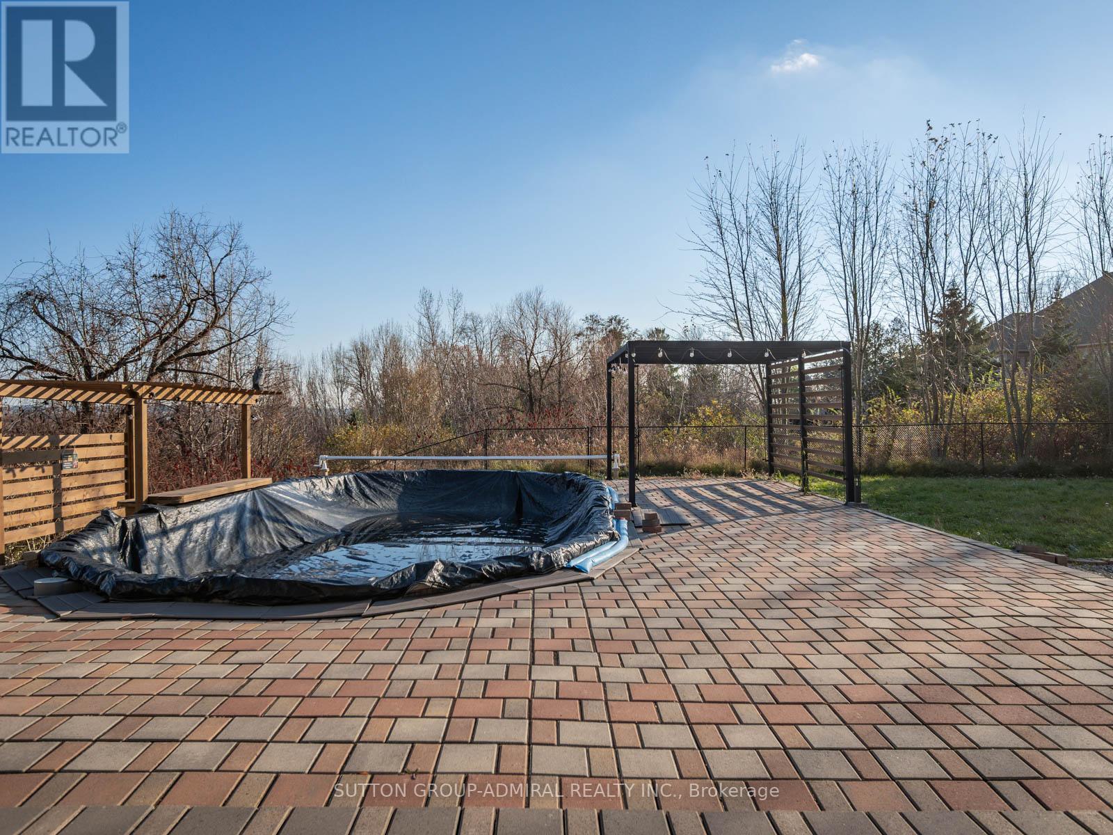 31 GRANDVIEW CRES