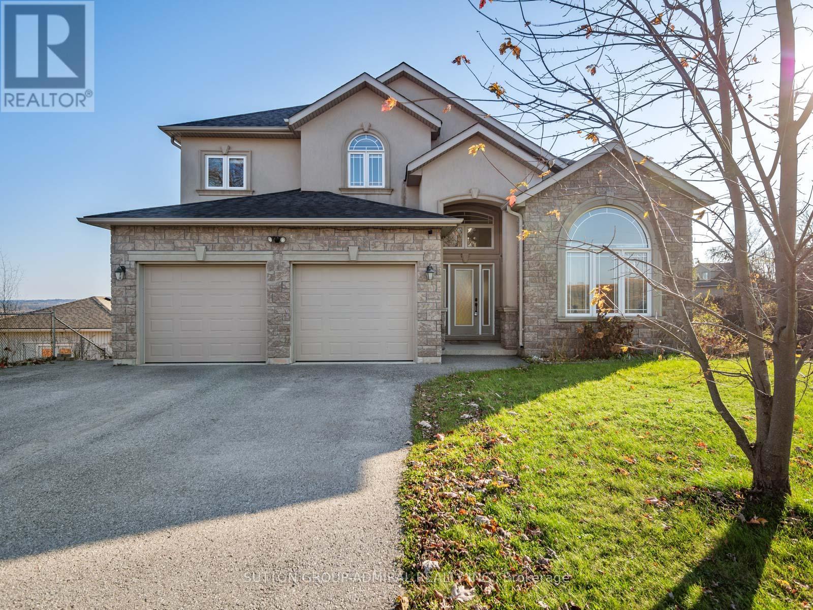 31 GRANDVIEW CRES