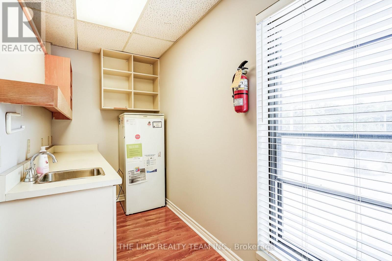 #201 -15017 YONGE ST, #201