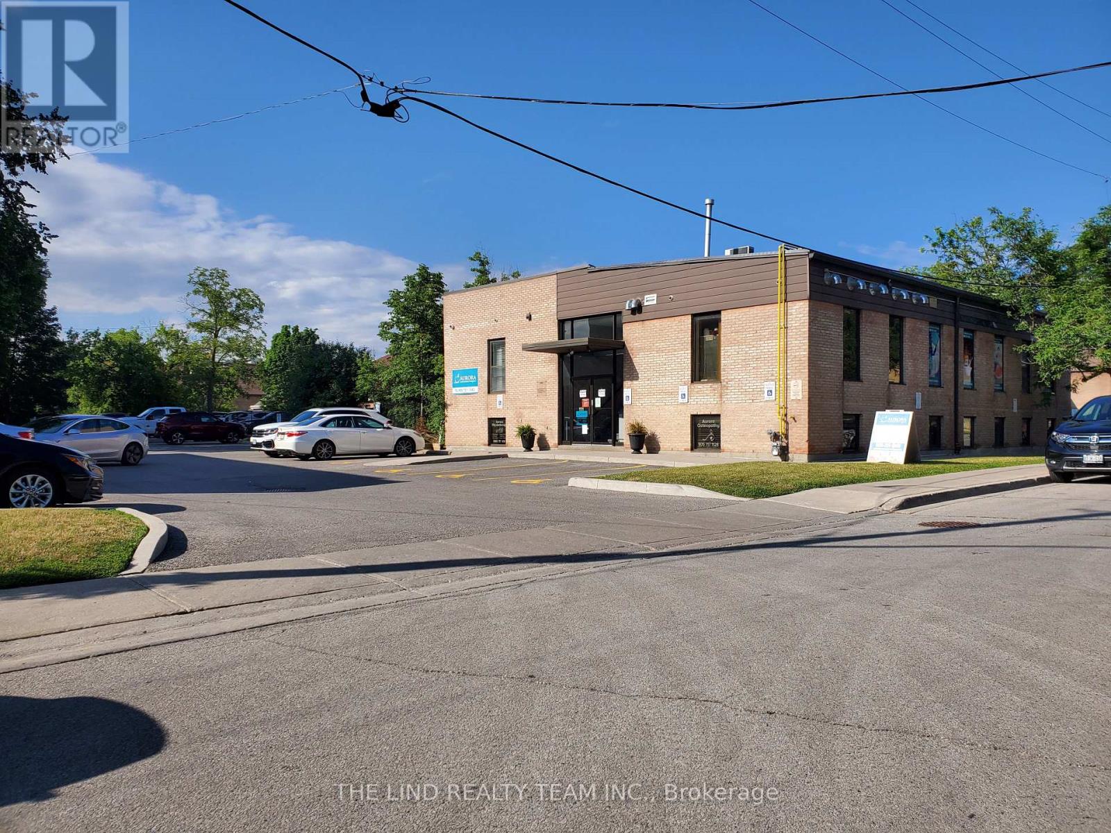 #201 -15017 YONGE ST, #201