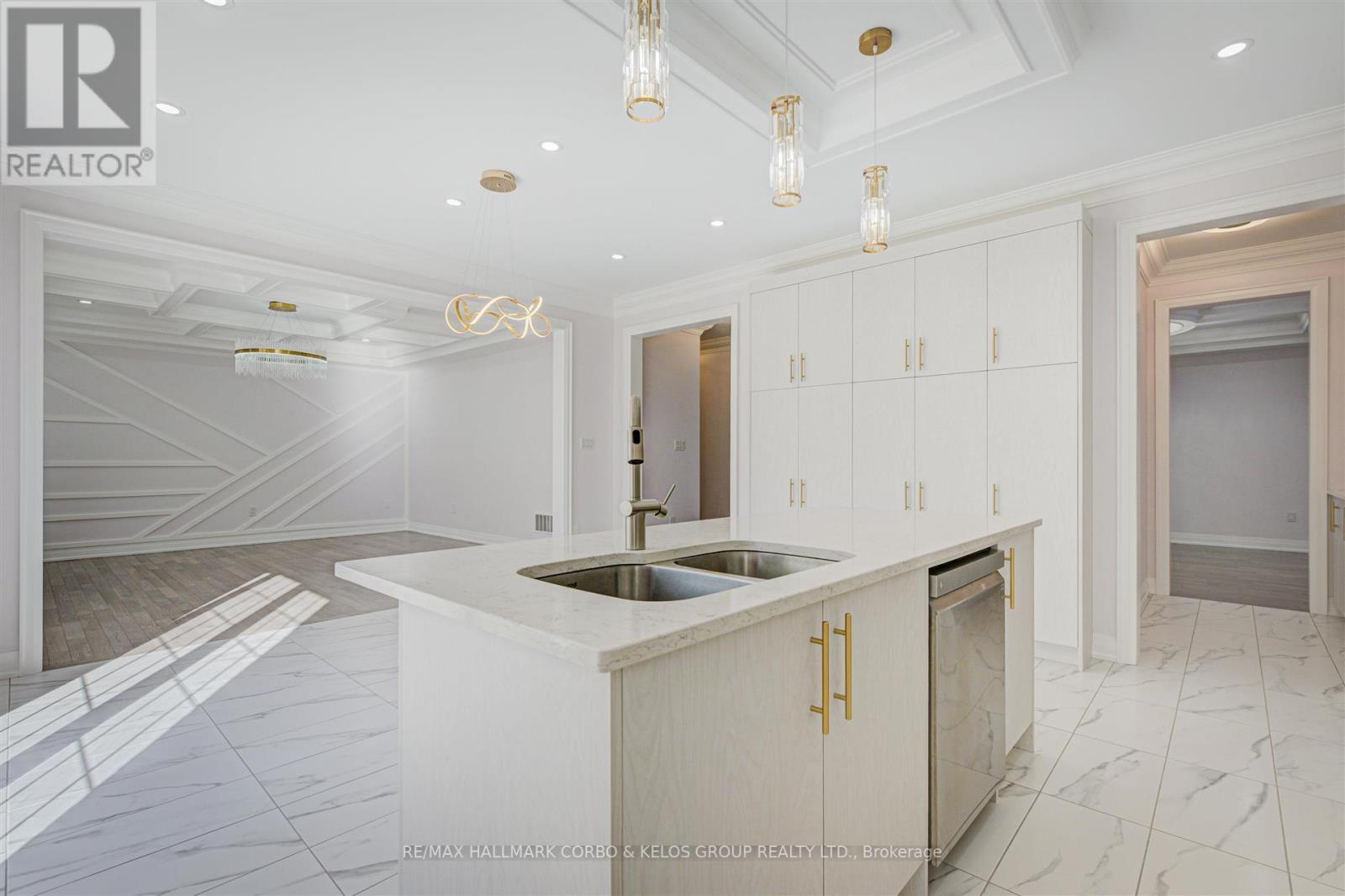 139 BETHPAGE CRES