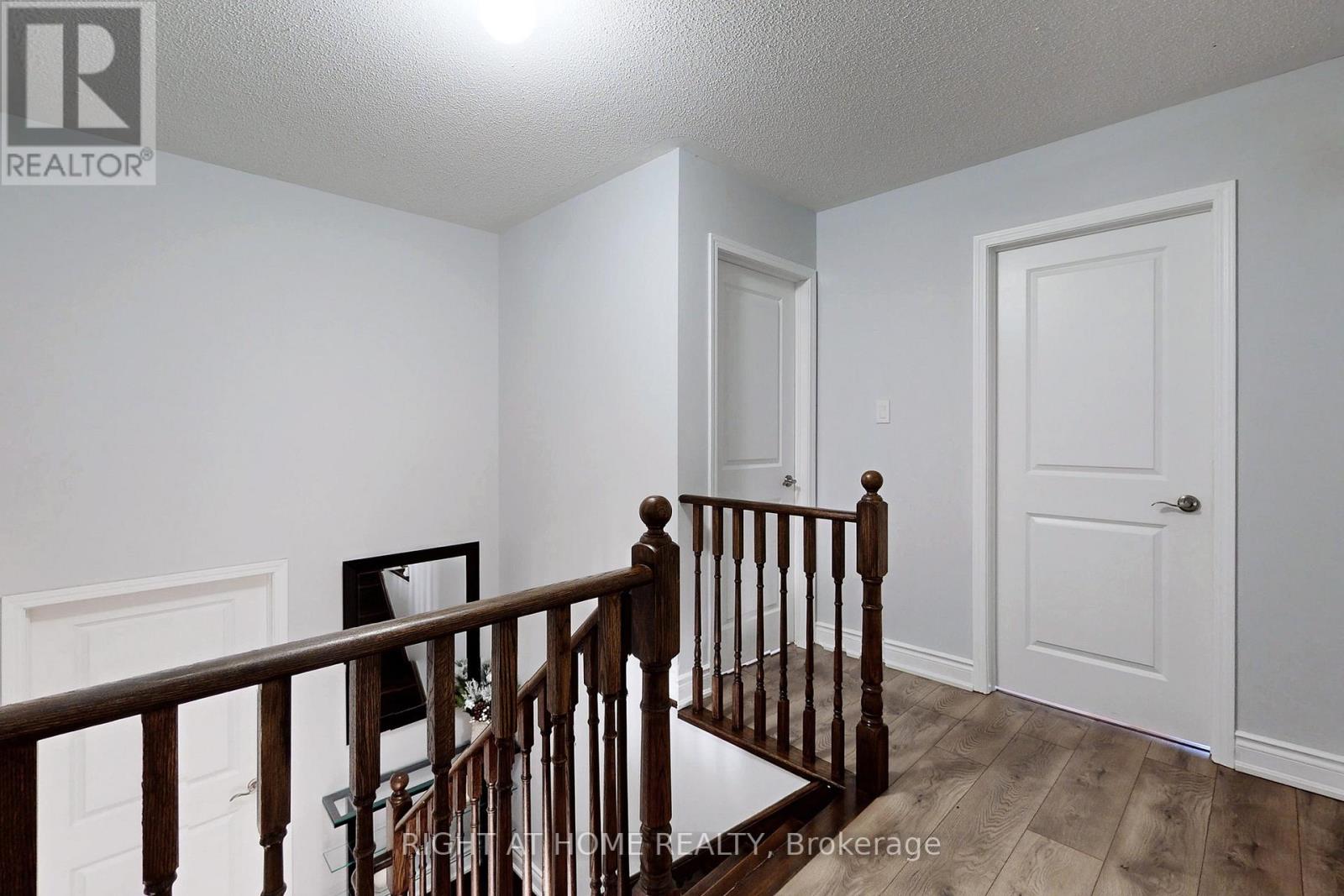 1021 ABRAM CRT