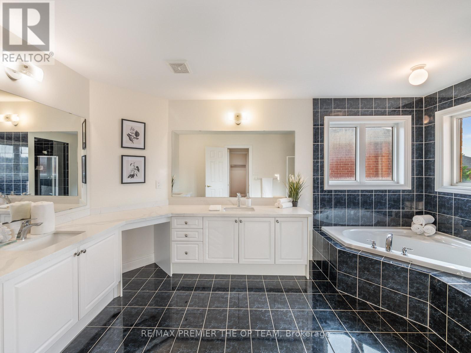 426 MARIA ANTONIA RD