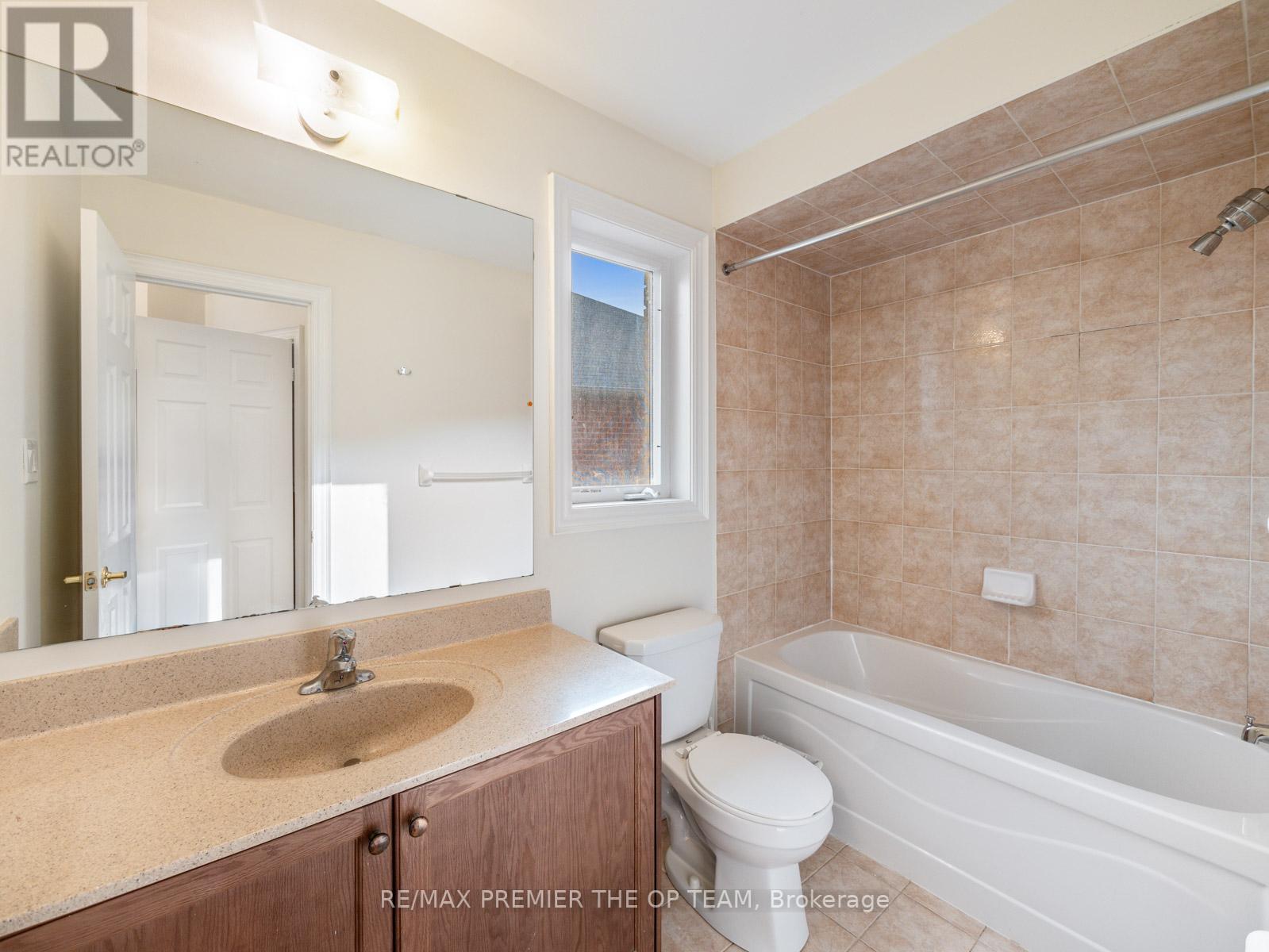 426 MARIA ANTONIA RD
