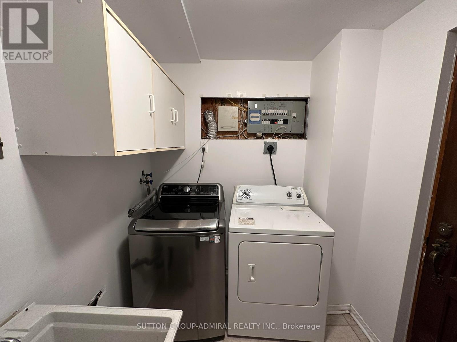47 CHISWICK CRES