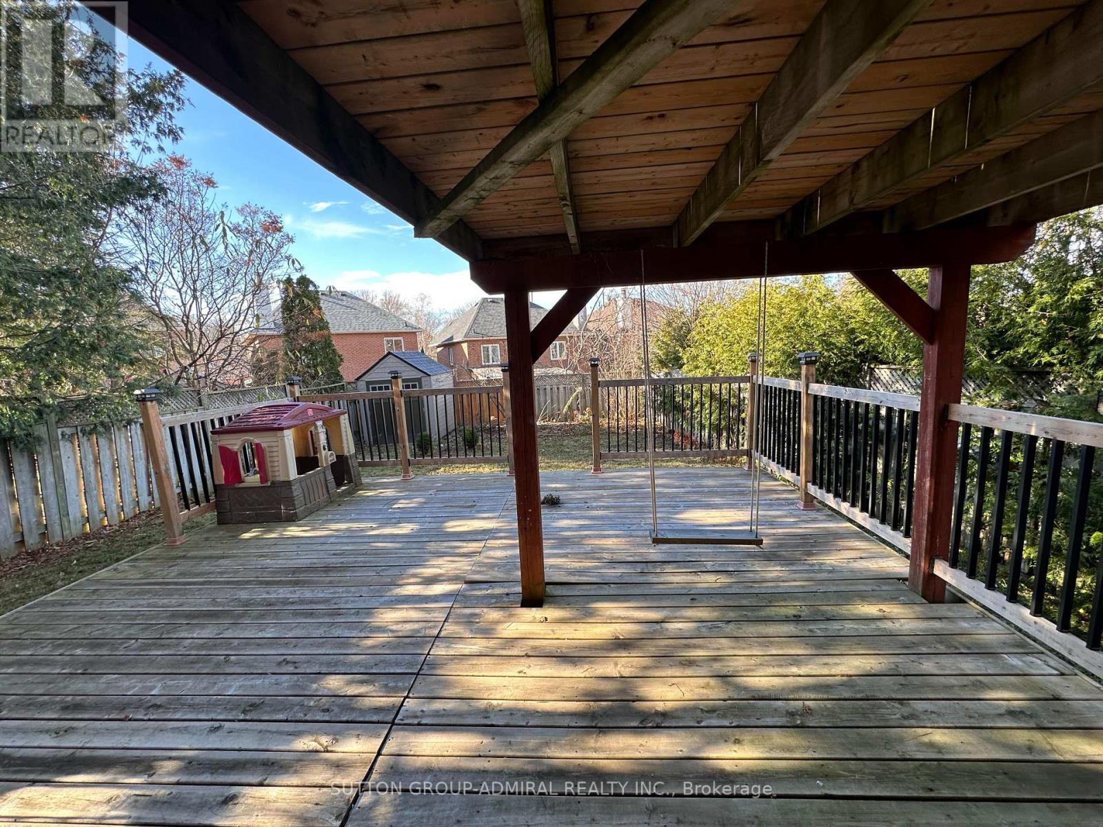 47 CHISWICK CRES