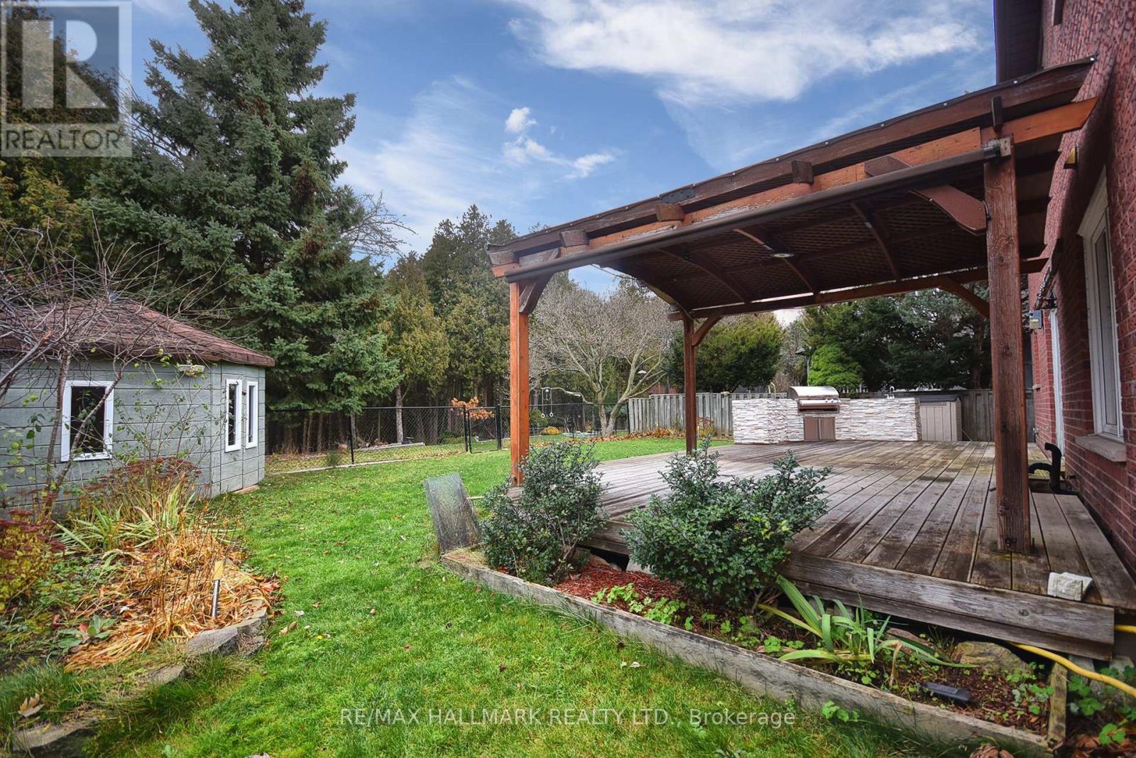 883 LESLIE VALLEY DR