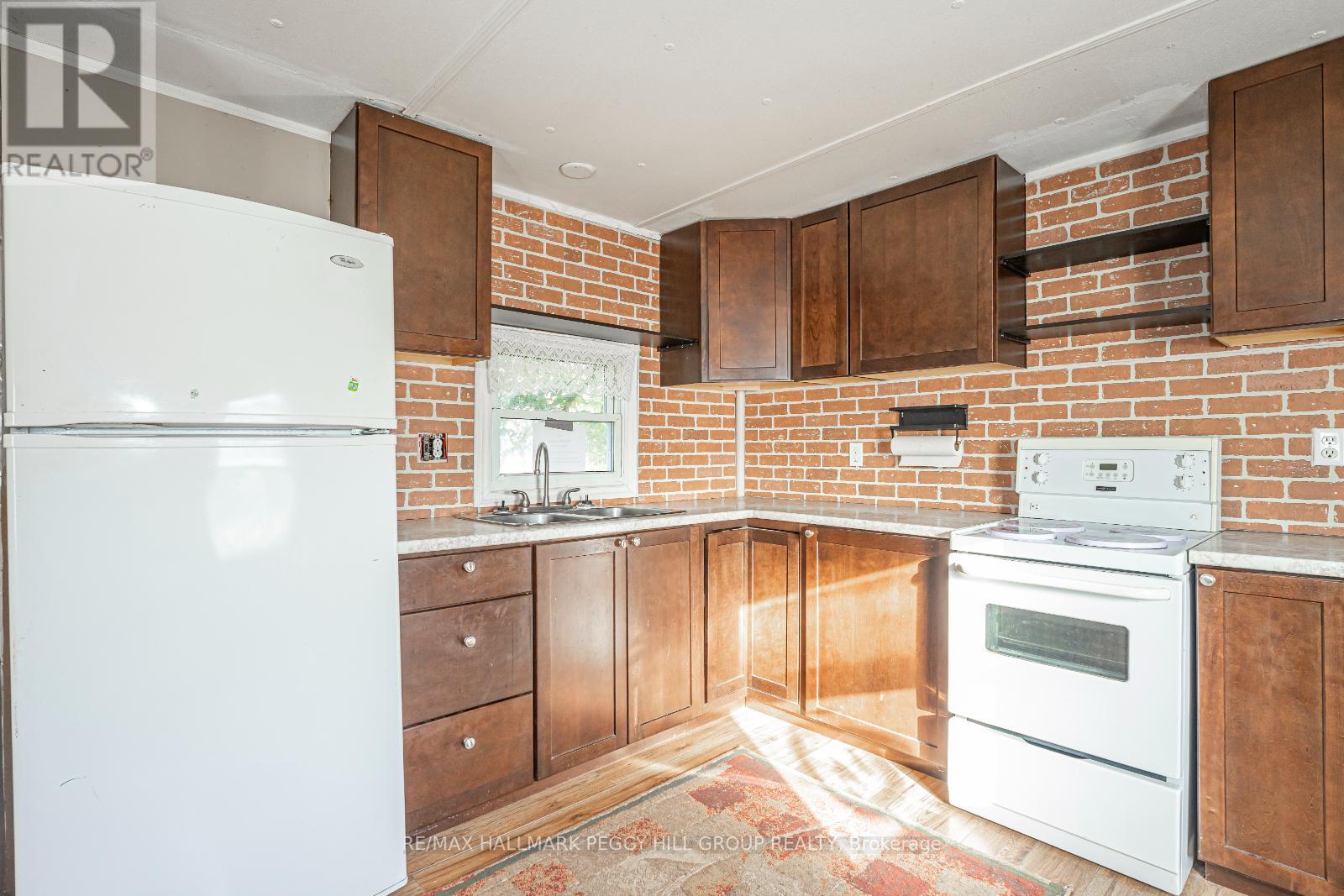 #10 -4932 SIDEROAD 25, #10