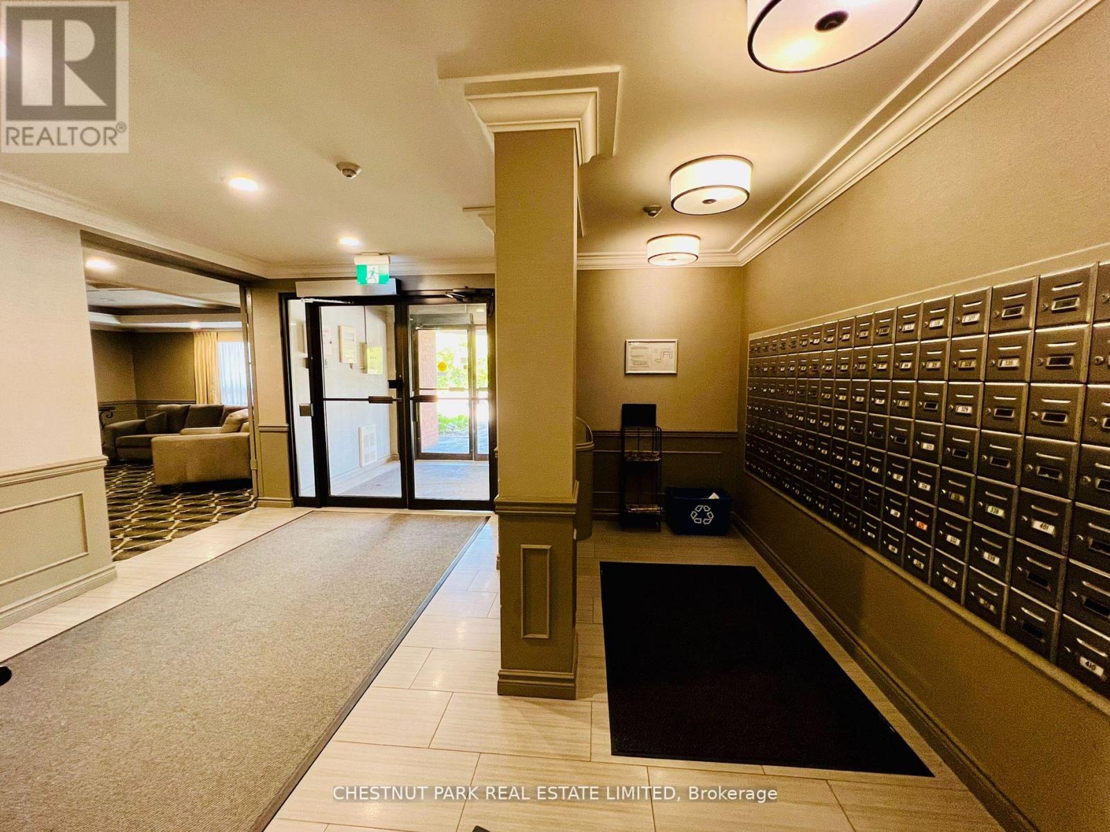 #223 -155 MAIN ST N, #223