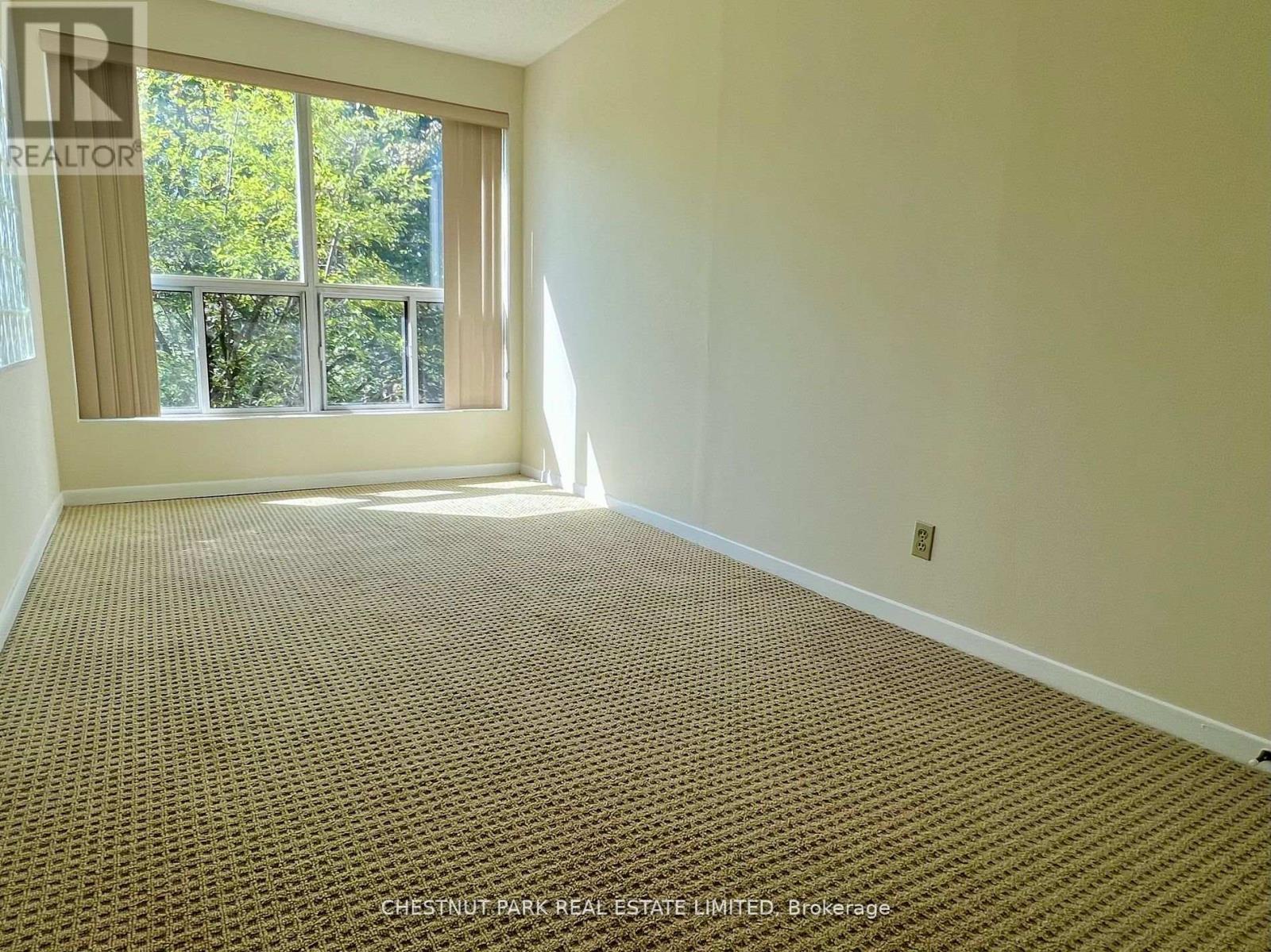 #223 -155 MAIN ST N, #223