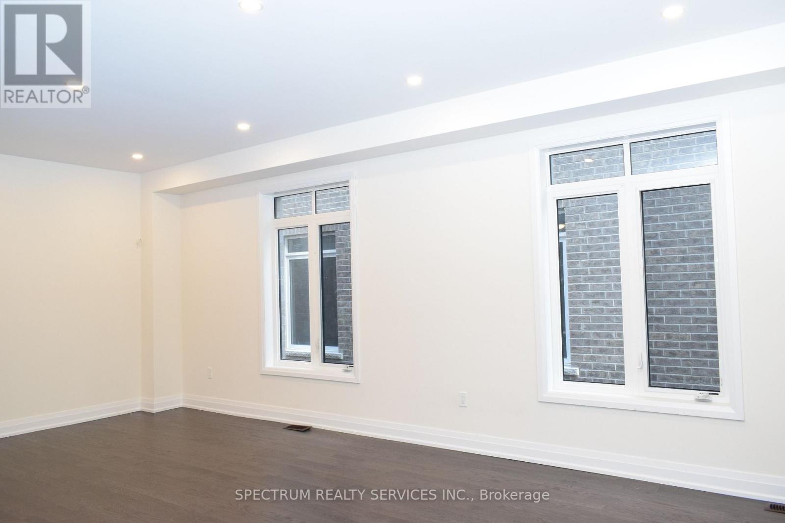 146 JONKMAN BLVD