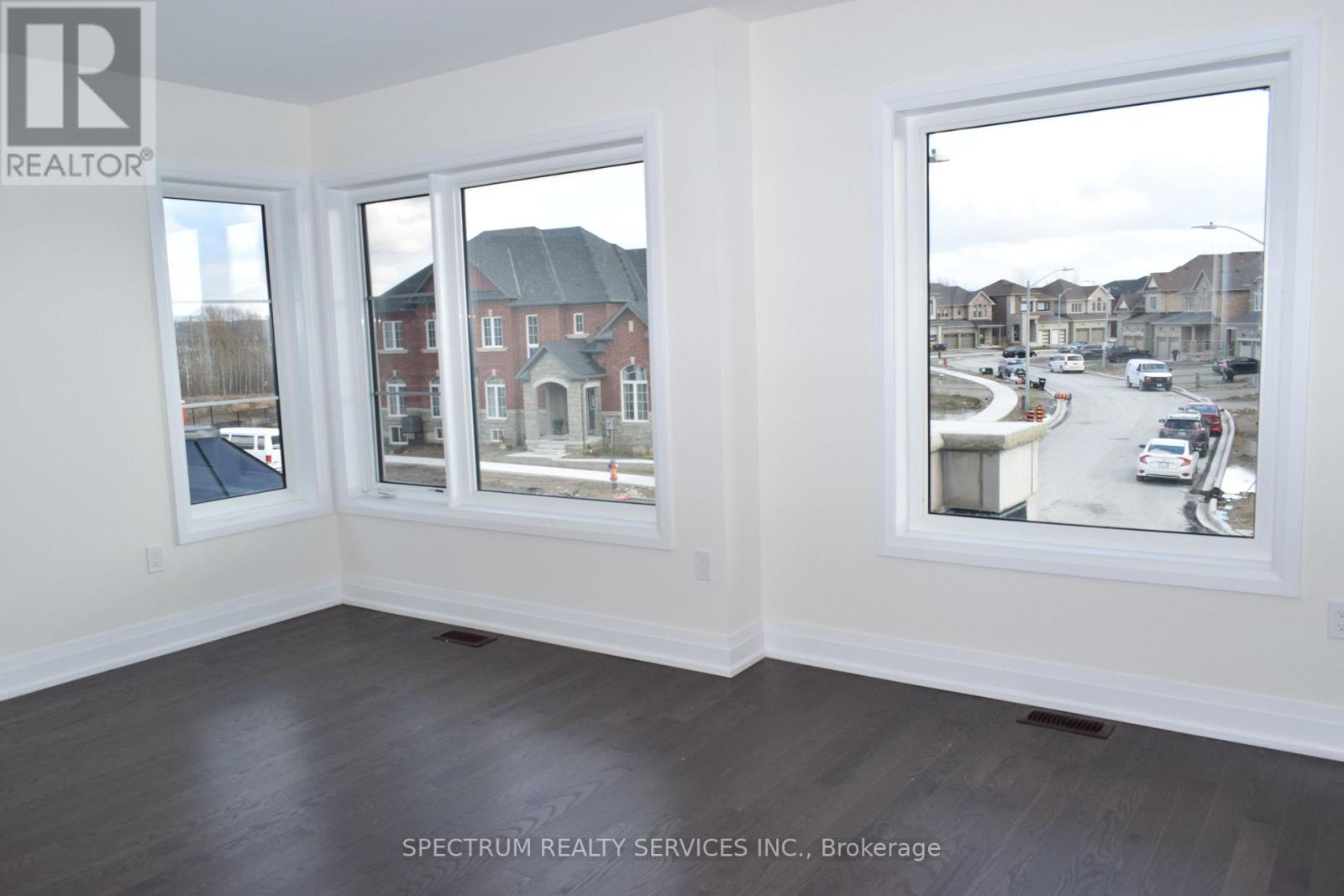 146 JONKMAN BLVD