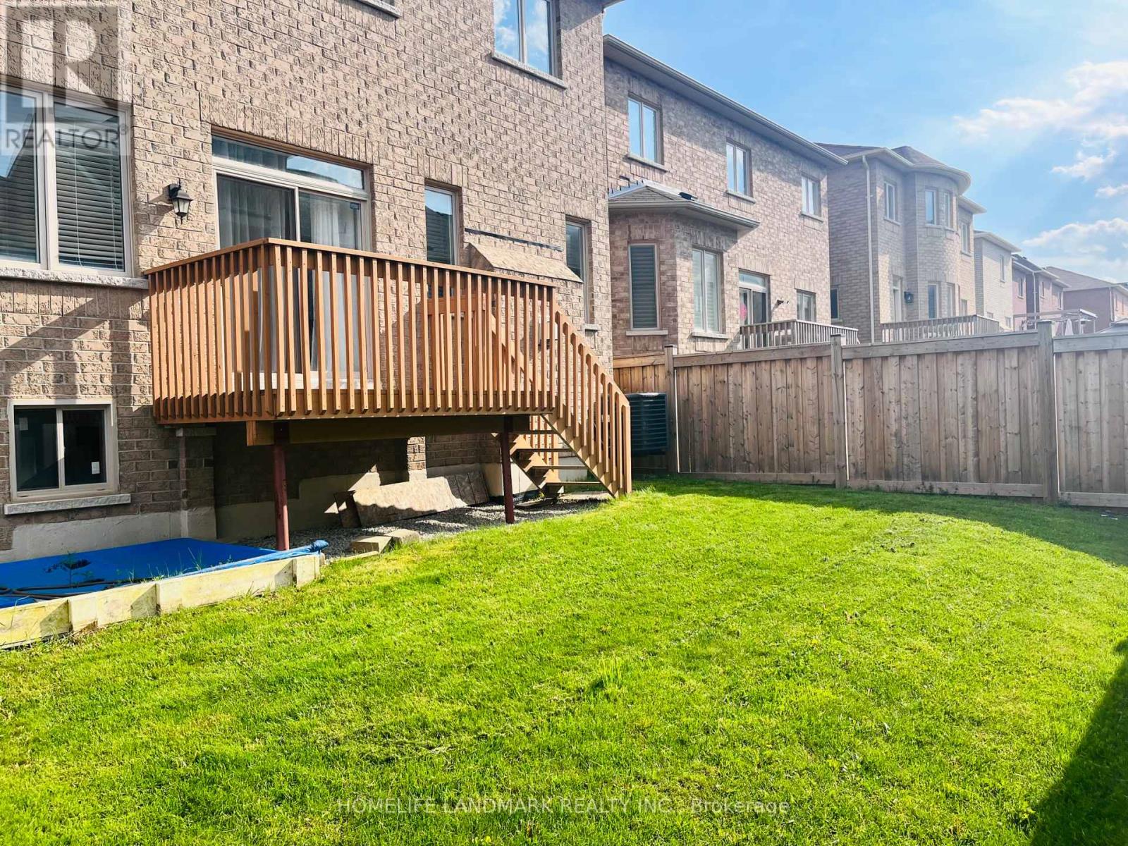 1205 BLENCOWE CRES