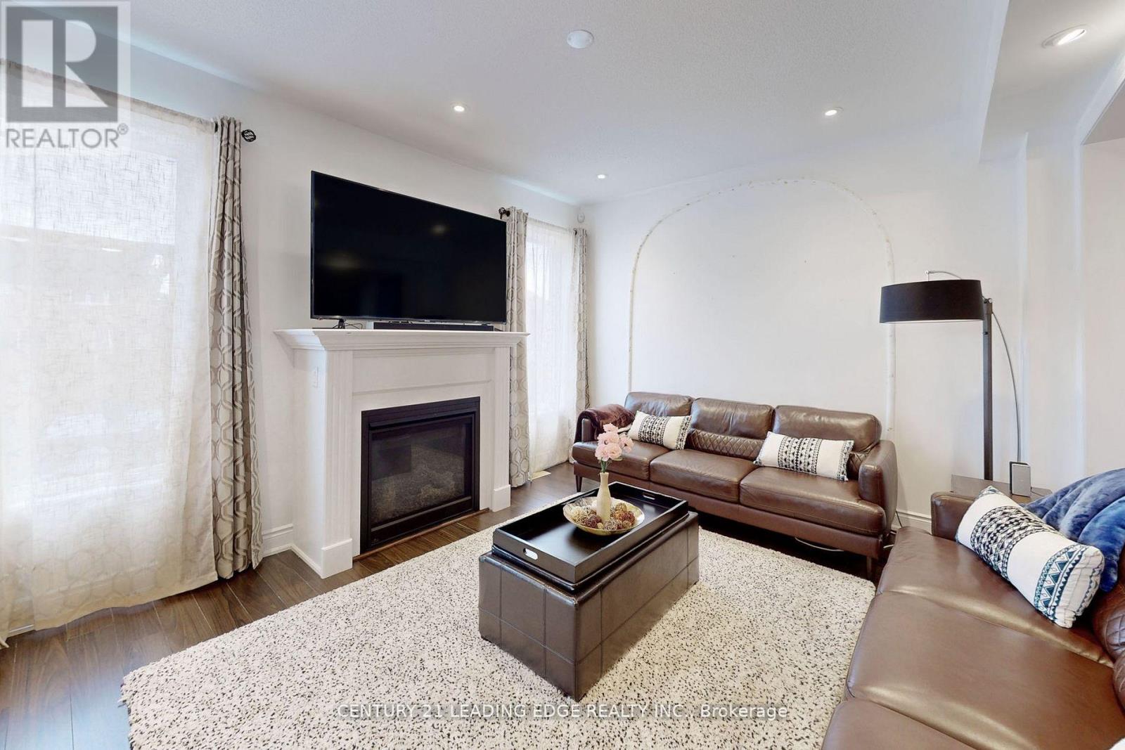 207 RUTHERFORD RD