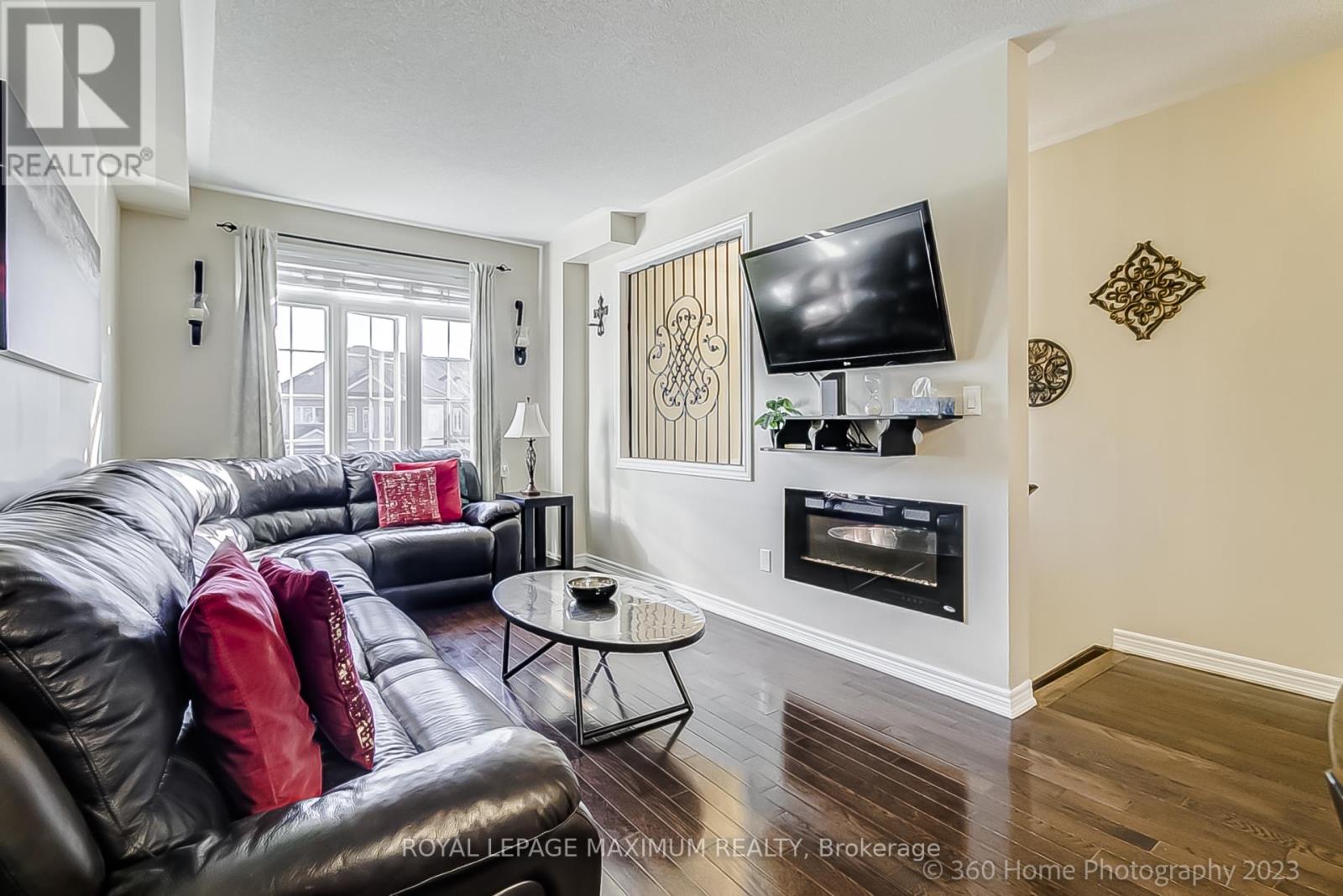 14 SHELBOURNE DR