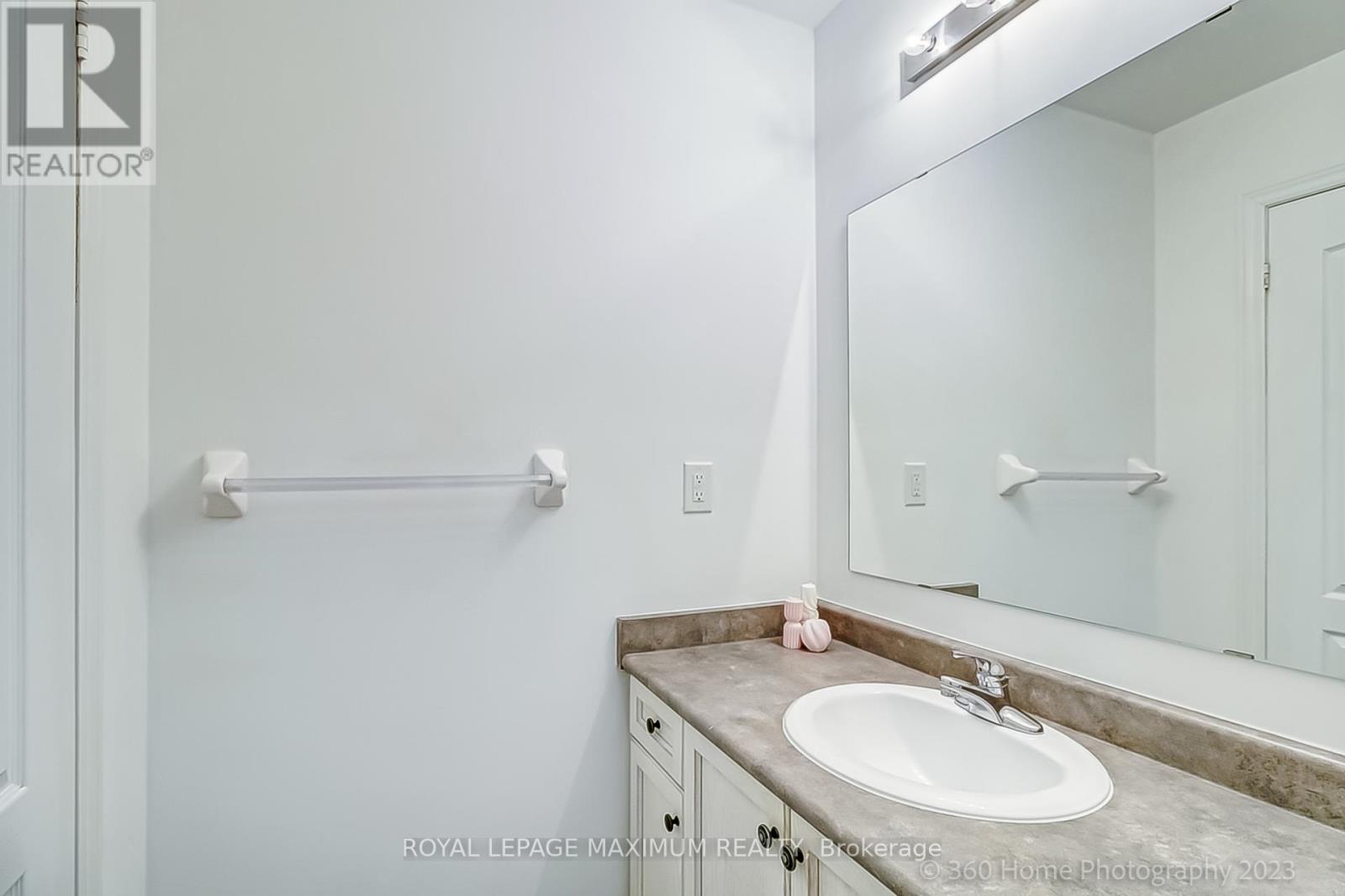 14 SHELBOURNE DR
