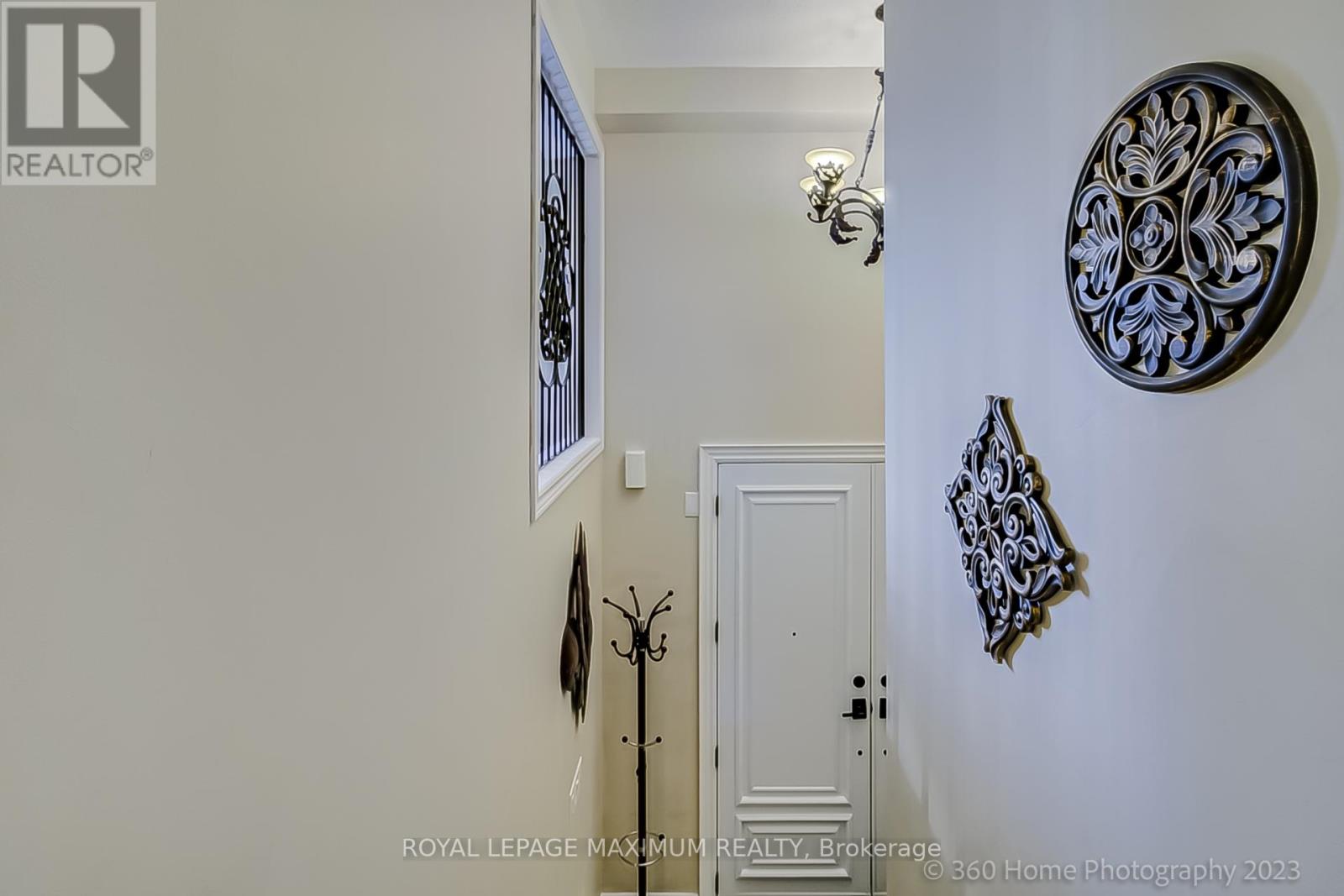 14 SHELBOURNE DR