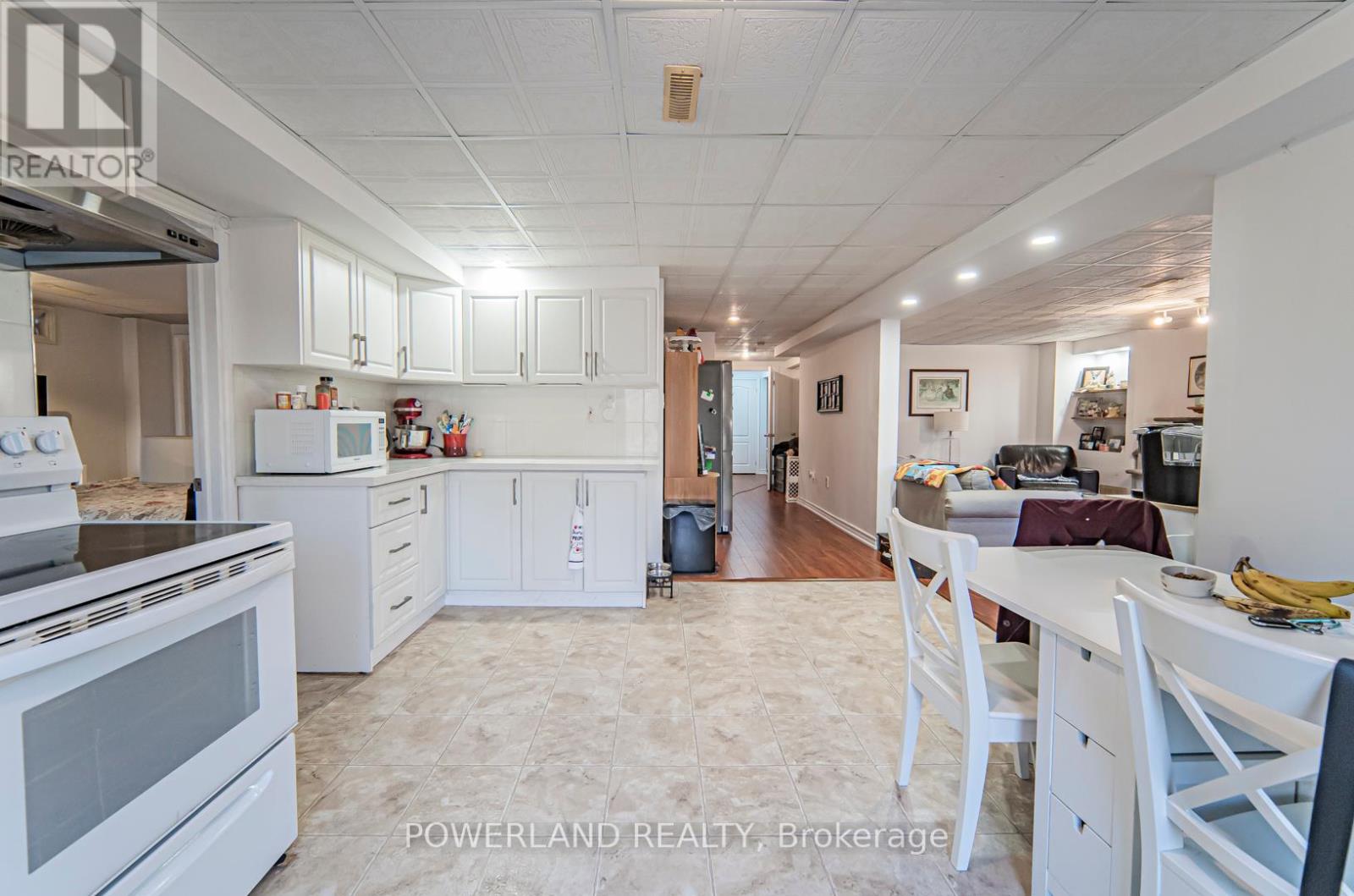 #BASEMEN -23 DEERHORN CRES, #Basemen