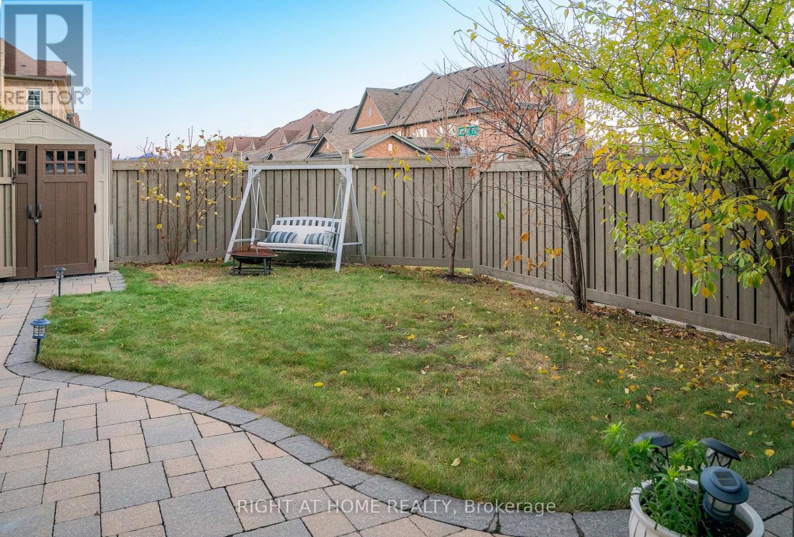 152 PELEE AVE