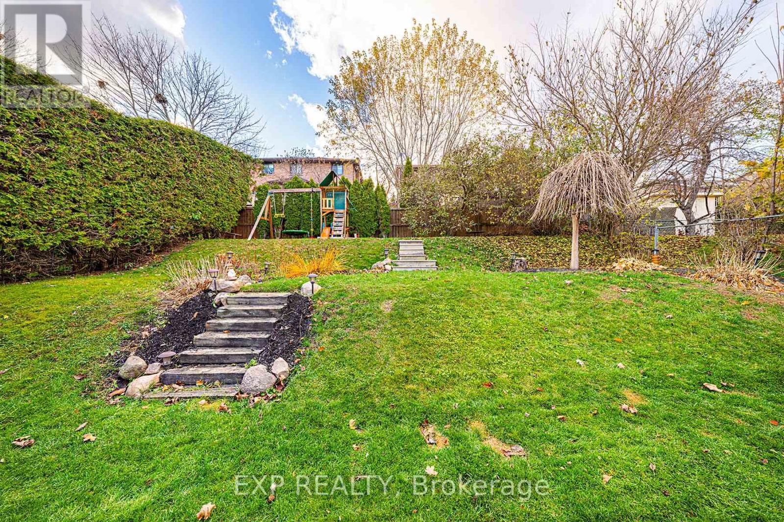 140 VALLEYVIEW CRES