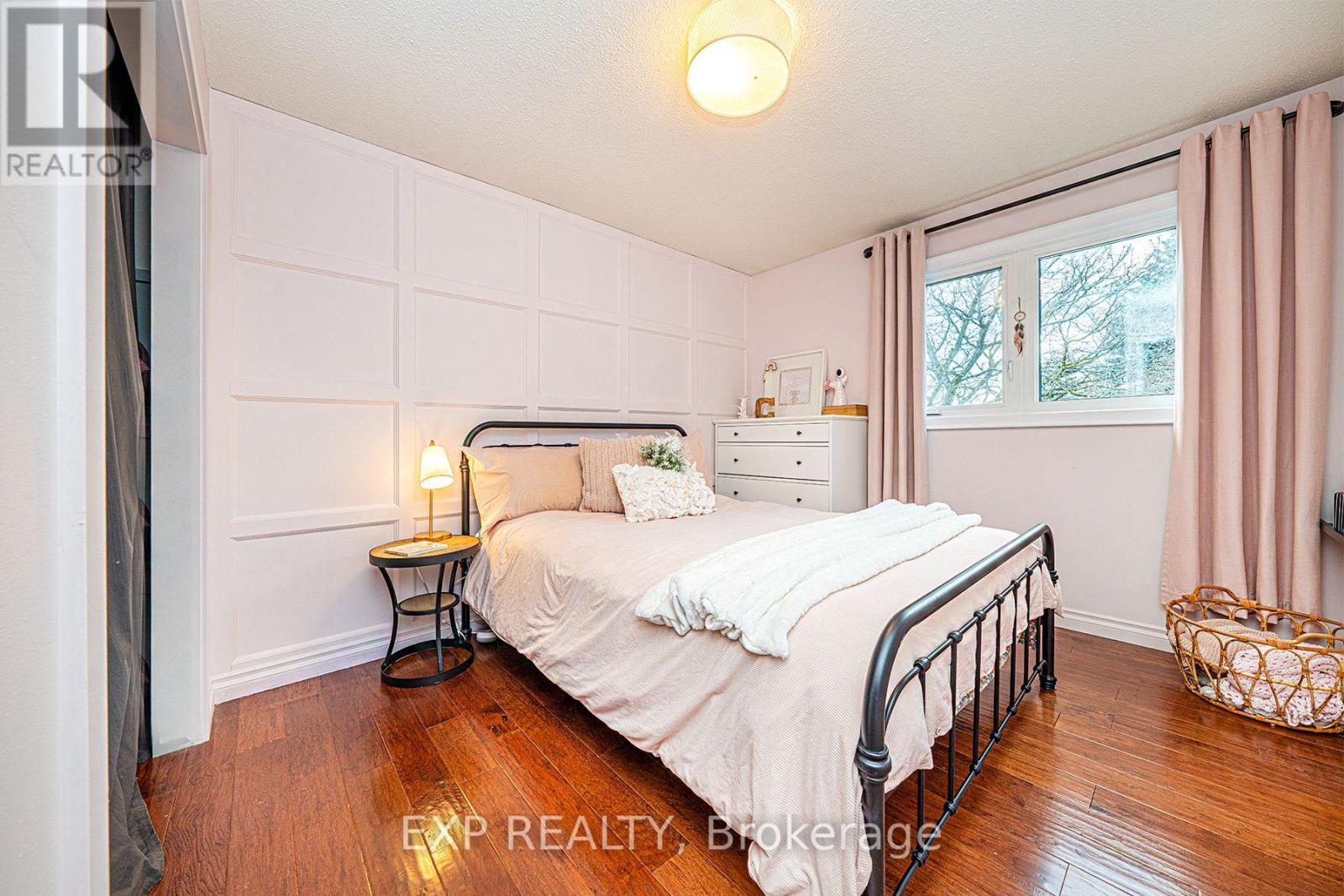 140 VALLEYVIEW CRES