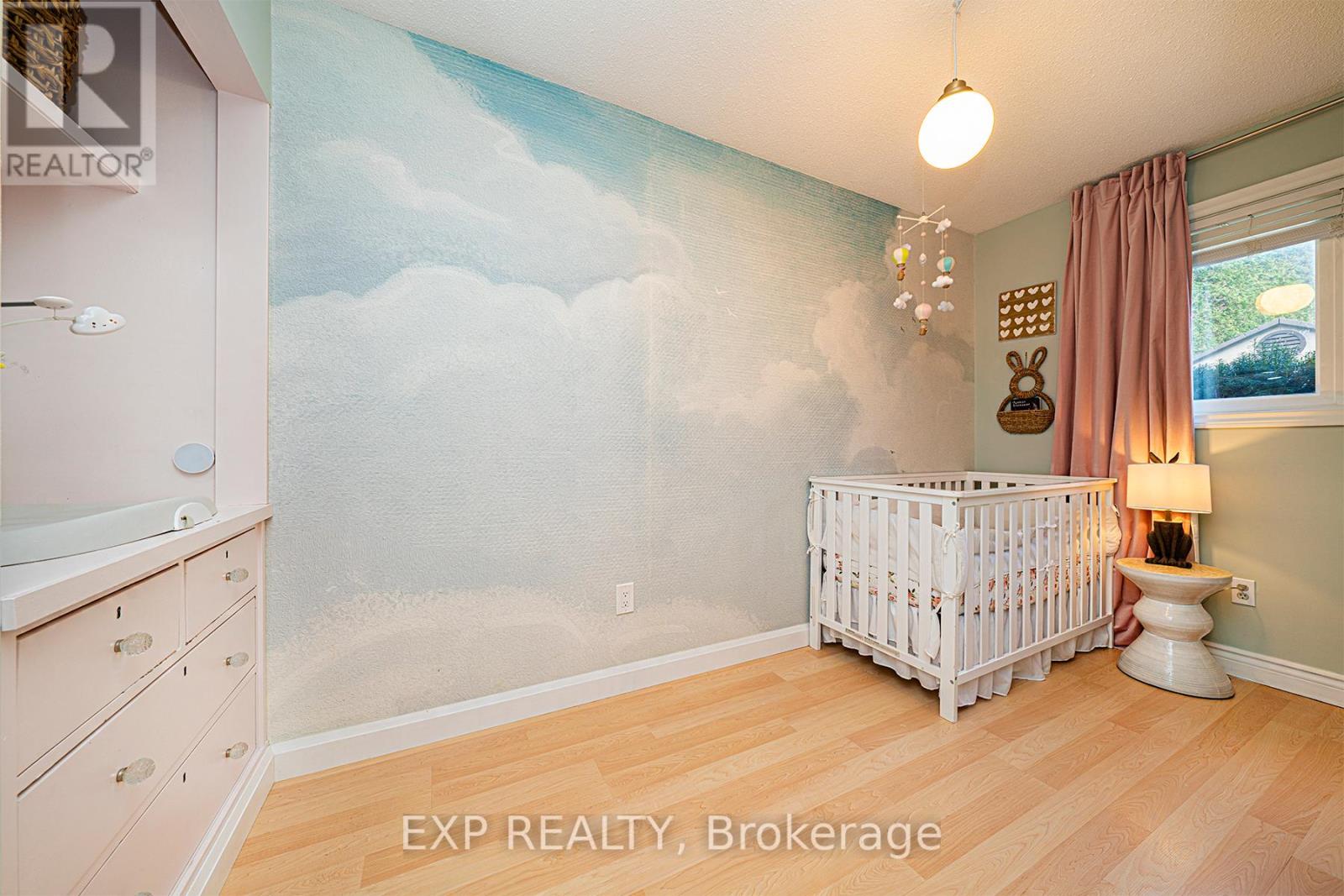 140 VALLEYVIEW CRES