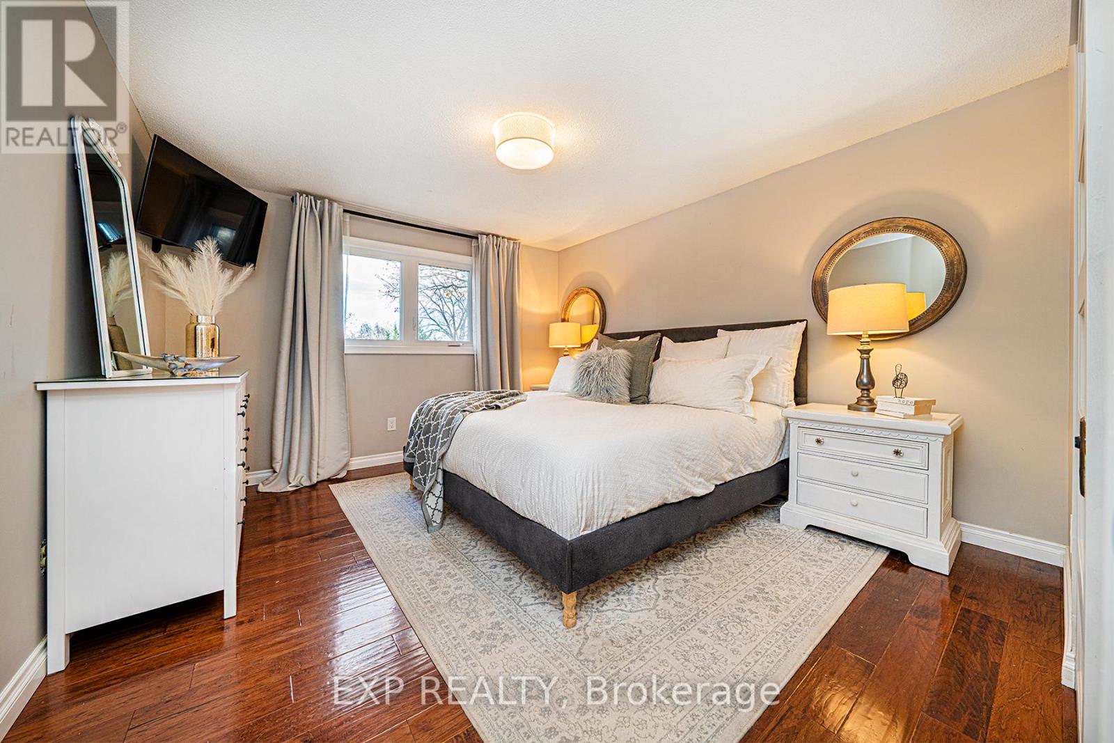140 VALLEYVIEW CRES