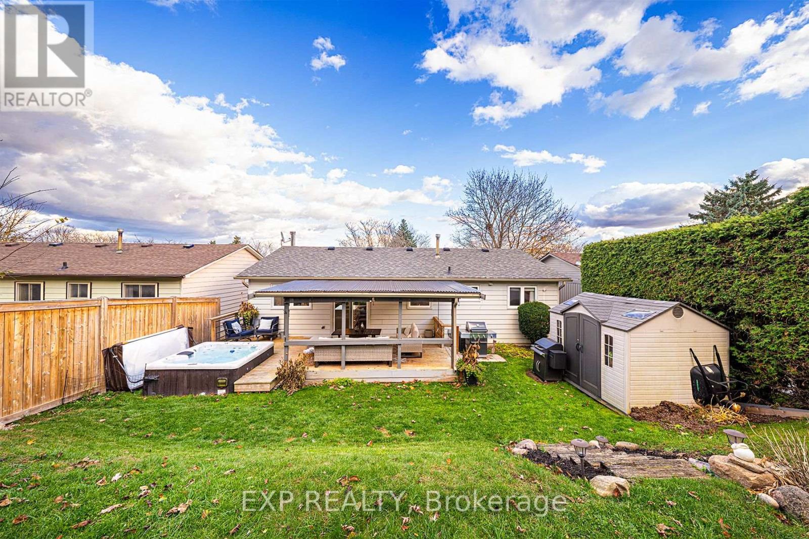140 VALLEYVIEW CRES