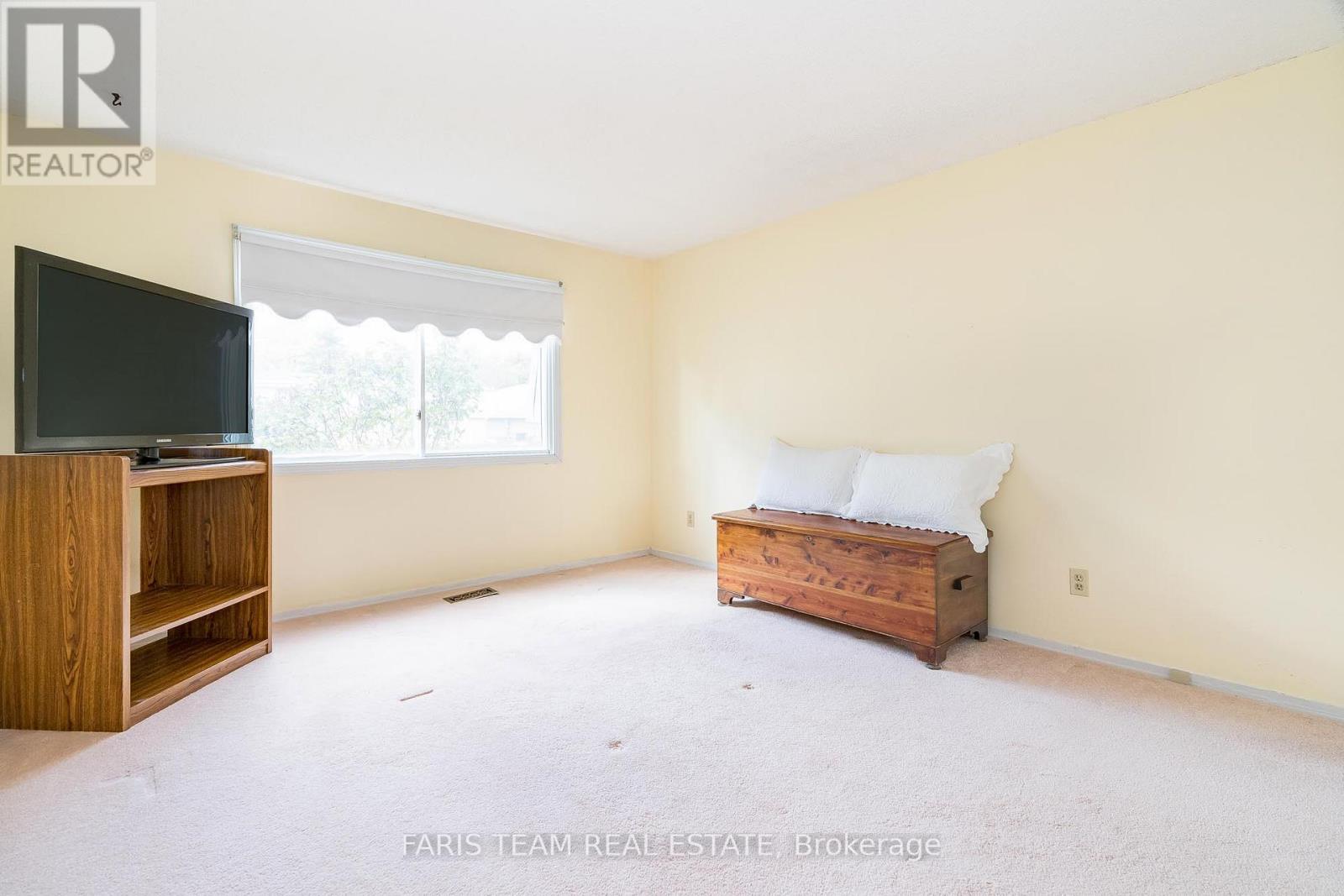 15 BELLE ISLE ARM