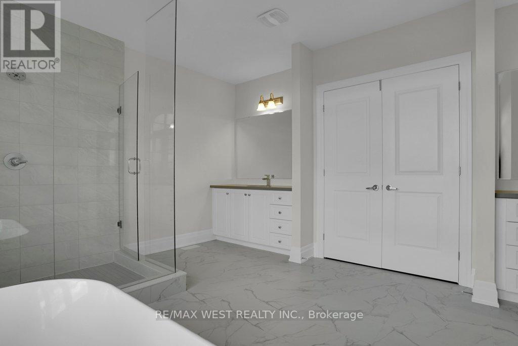 59 ENCLAVE CRT