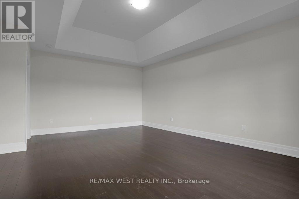 59 ENCLAVE CRT
